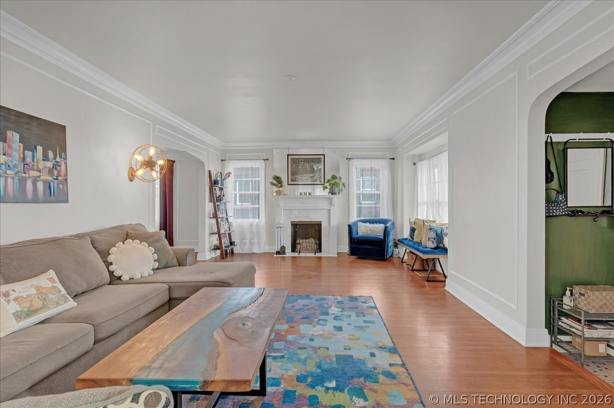 1516 S College Avenue