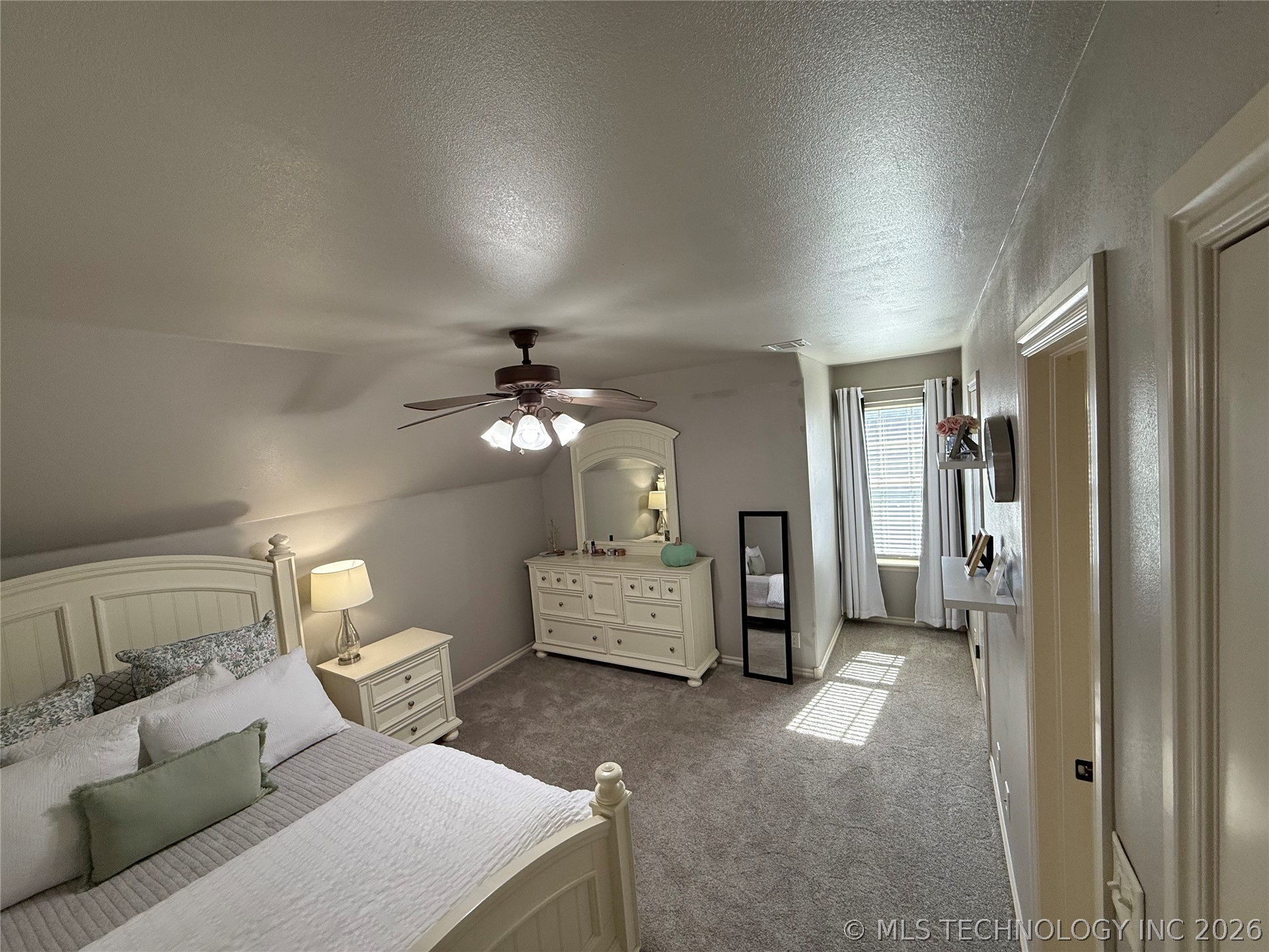 11941 S 88th East Avenue