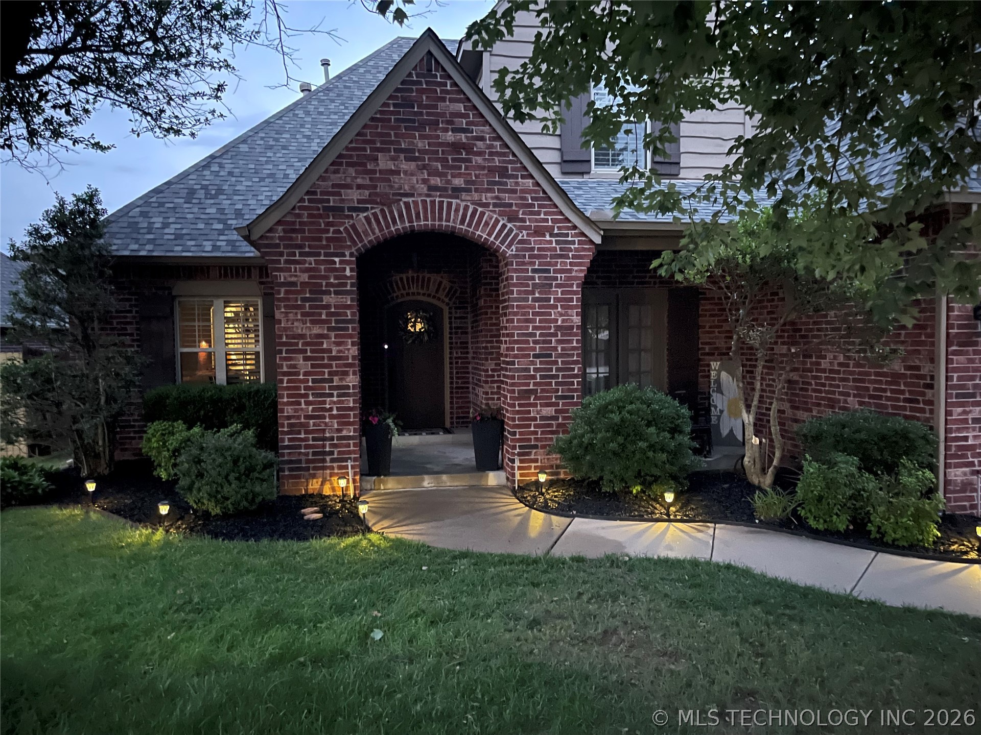 11941 S 88th East Avenue