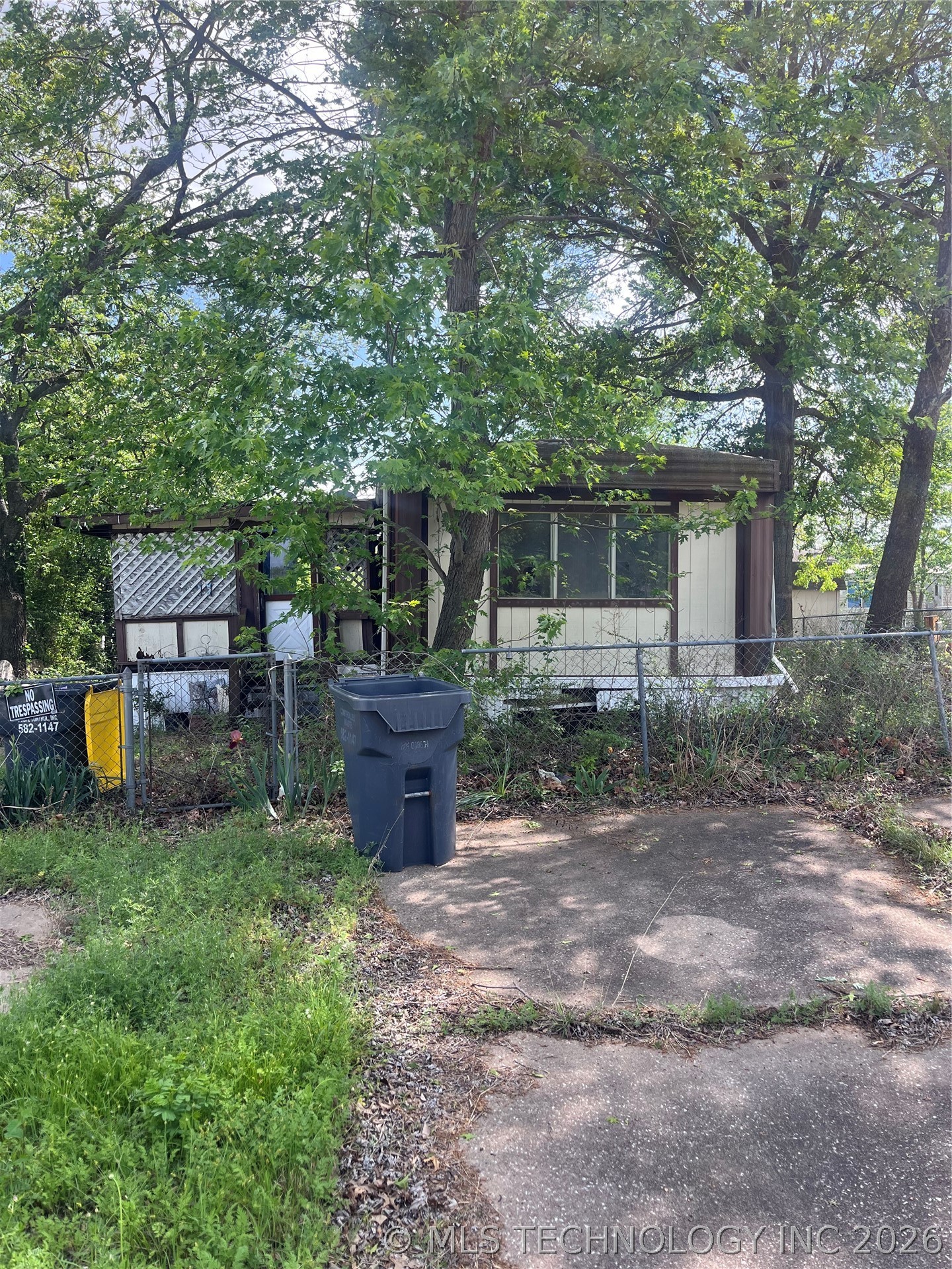 808 W 137th Street