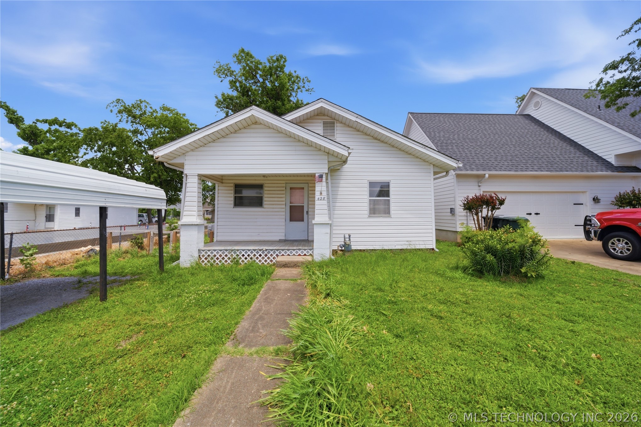 428 E 4th Street