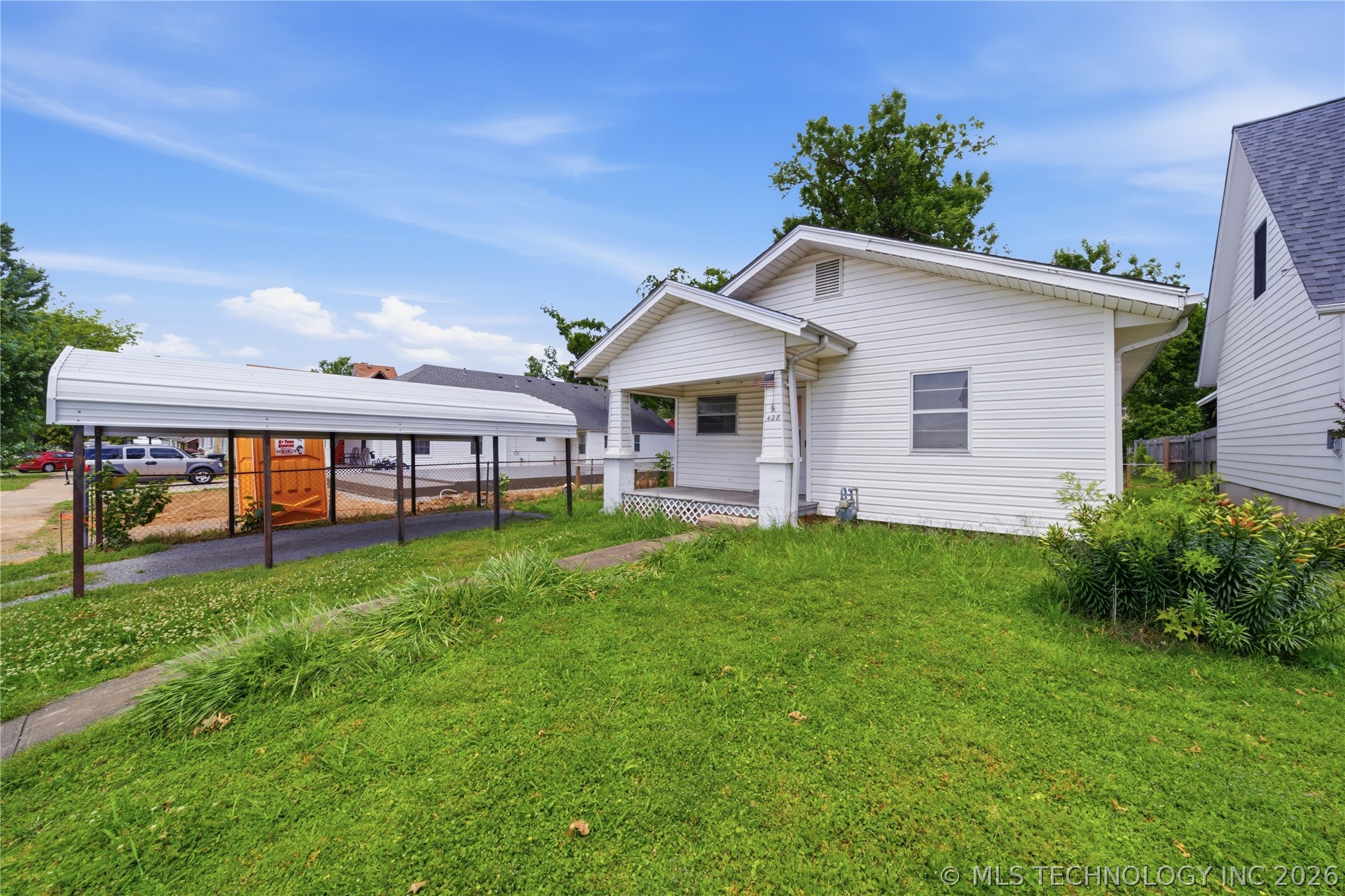 428 E 4th Street