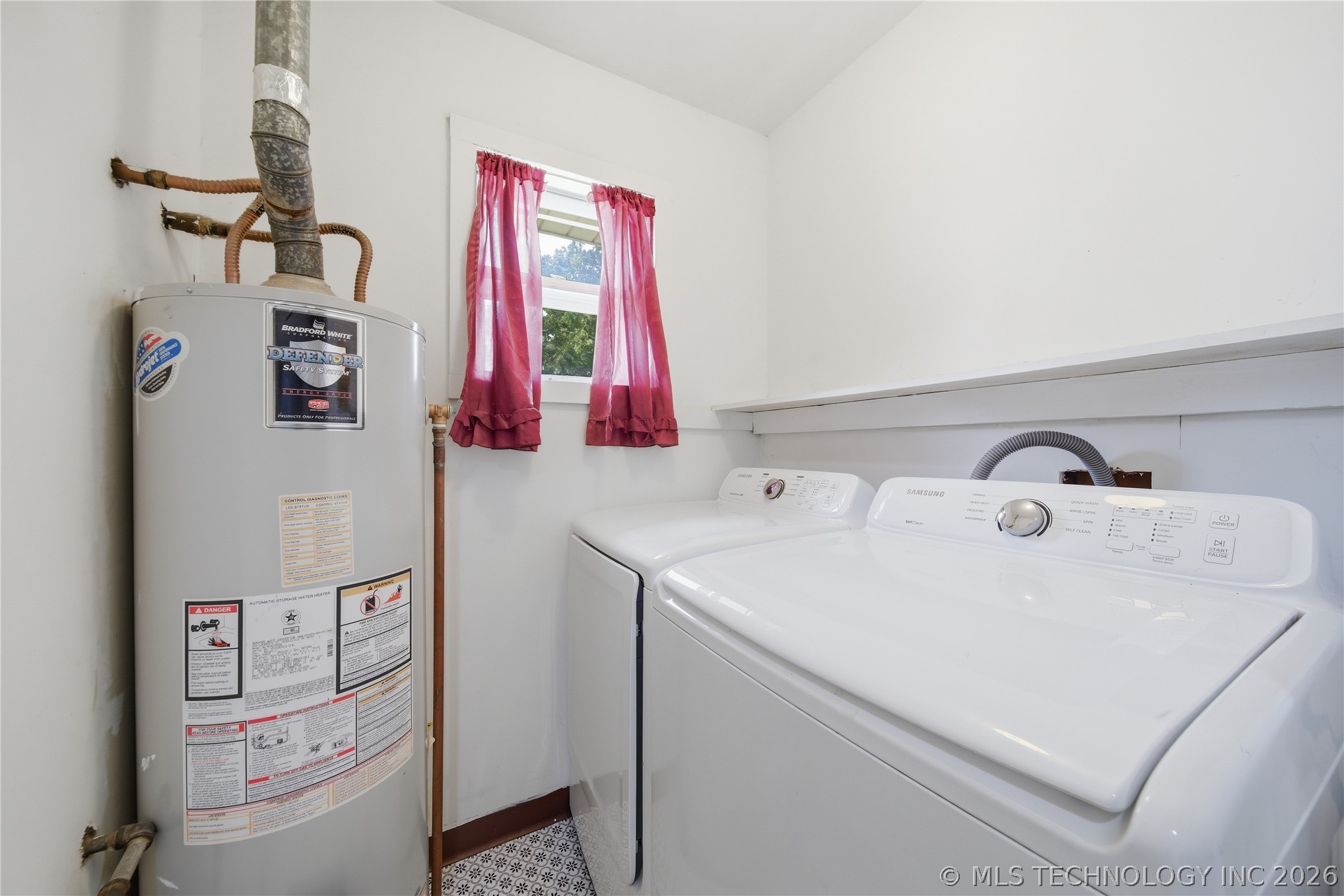 428 E 4th Street