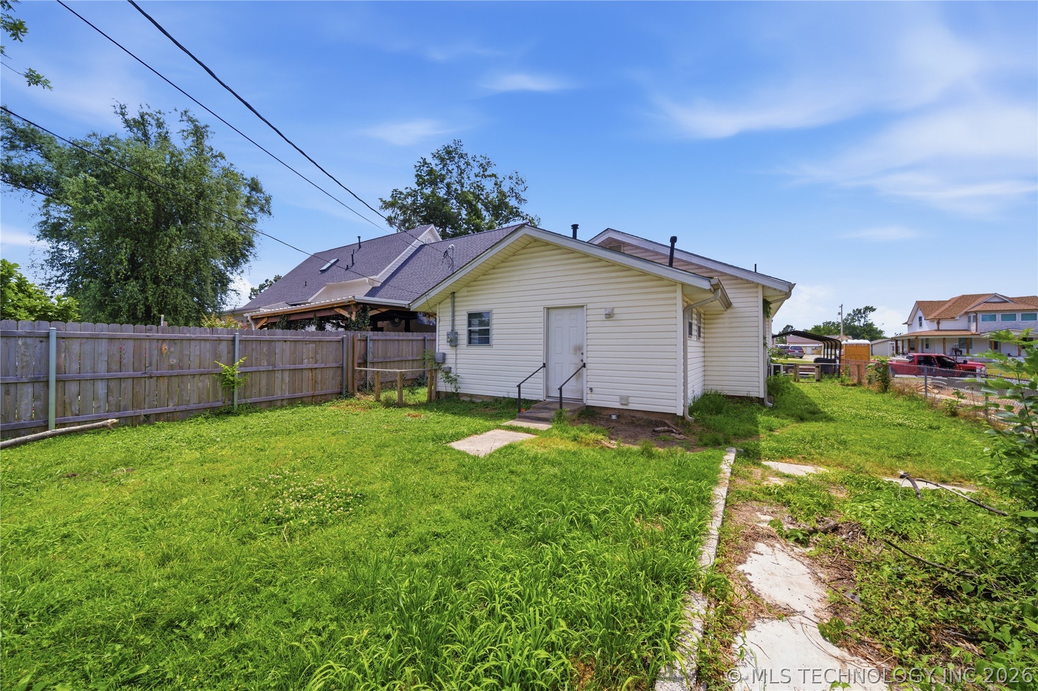 428 E 4th Street