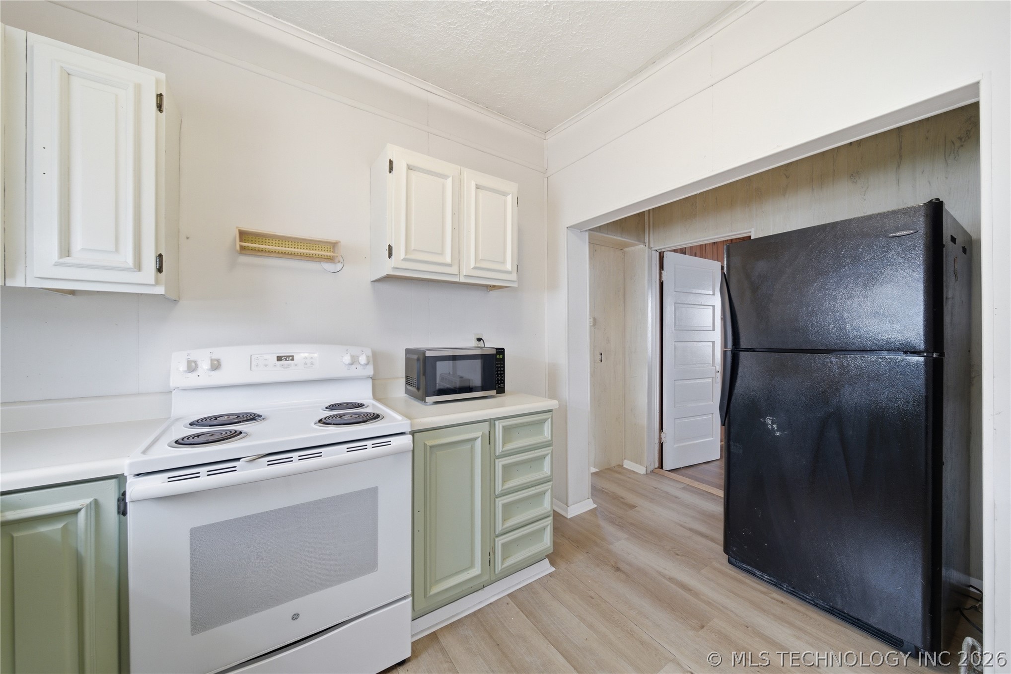 428 E 4th Street