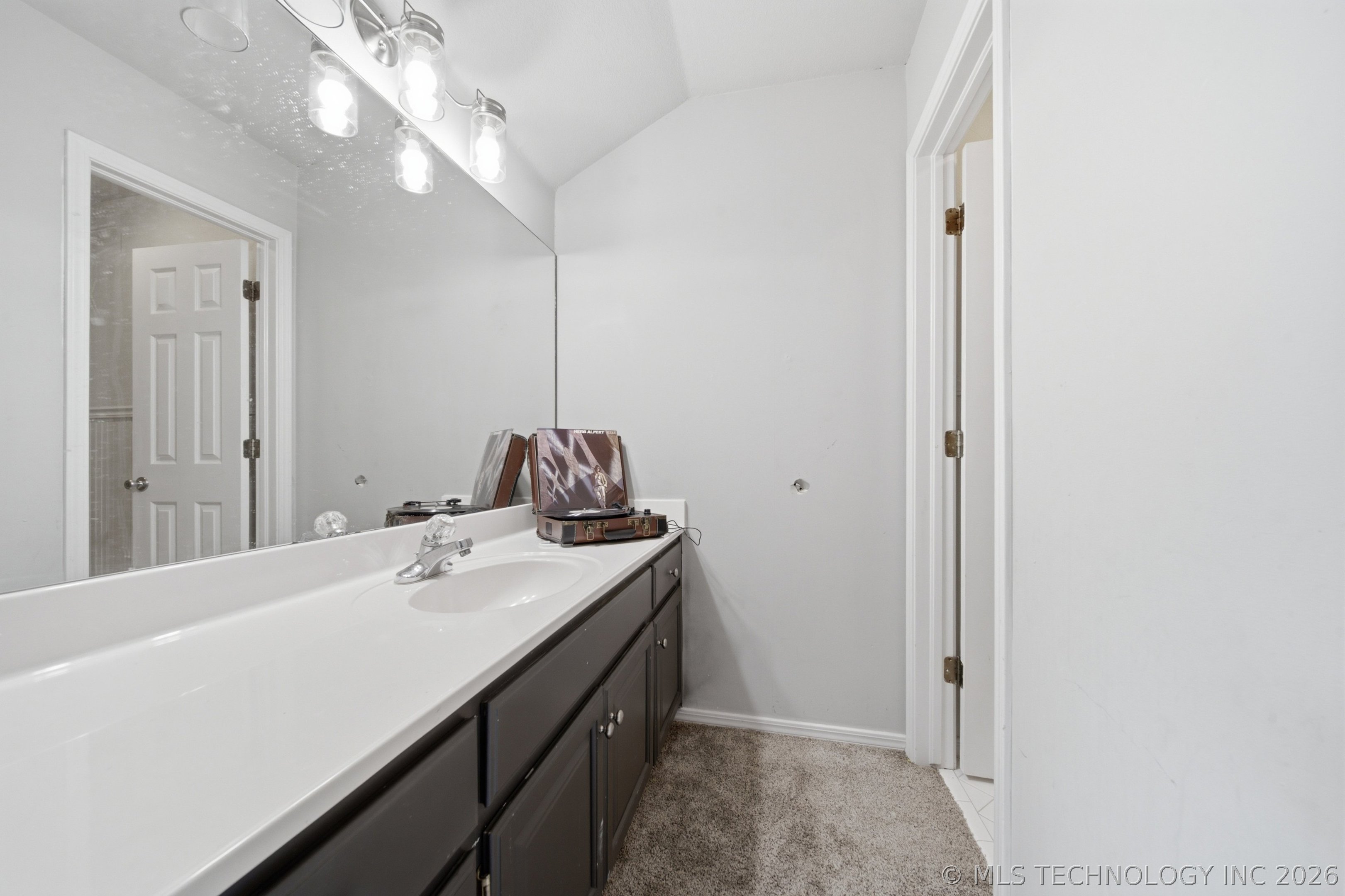 11005 S Granite Avenue
