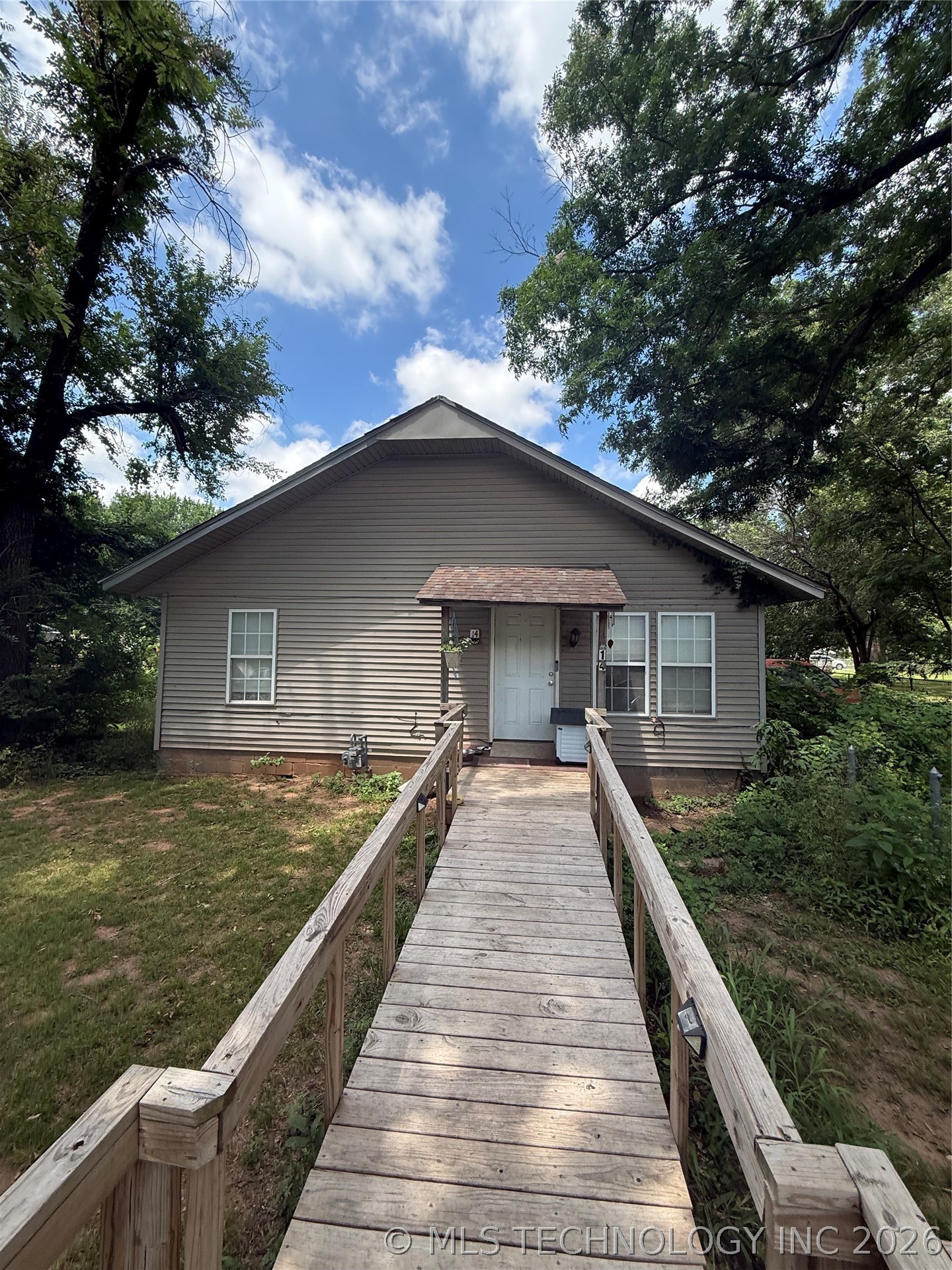 14 N 32ND West Avenue
