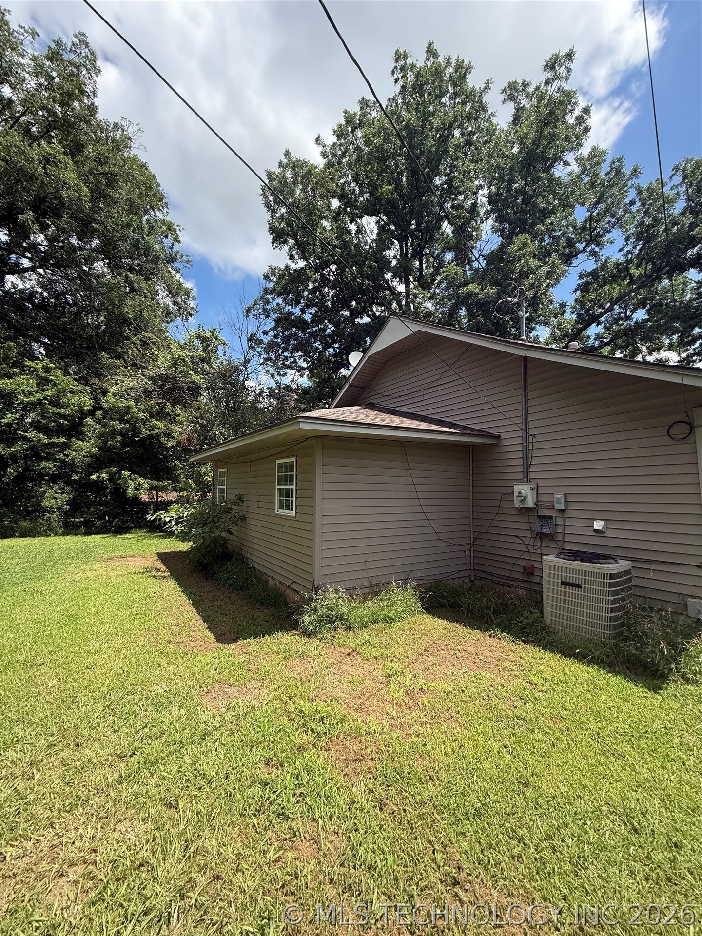 14 N 32ND West Avenue