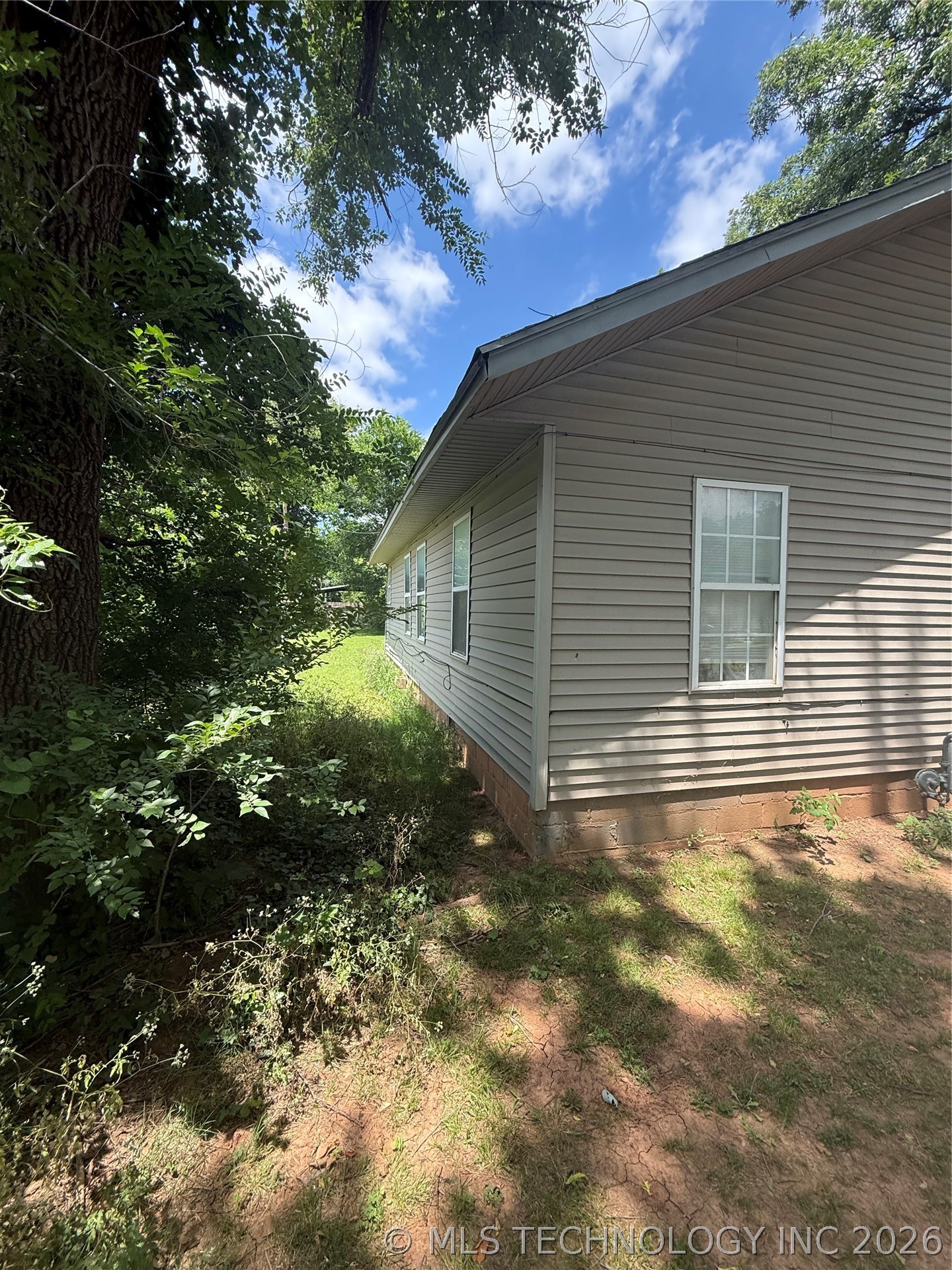 14 N 32ND West Avenue