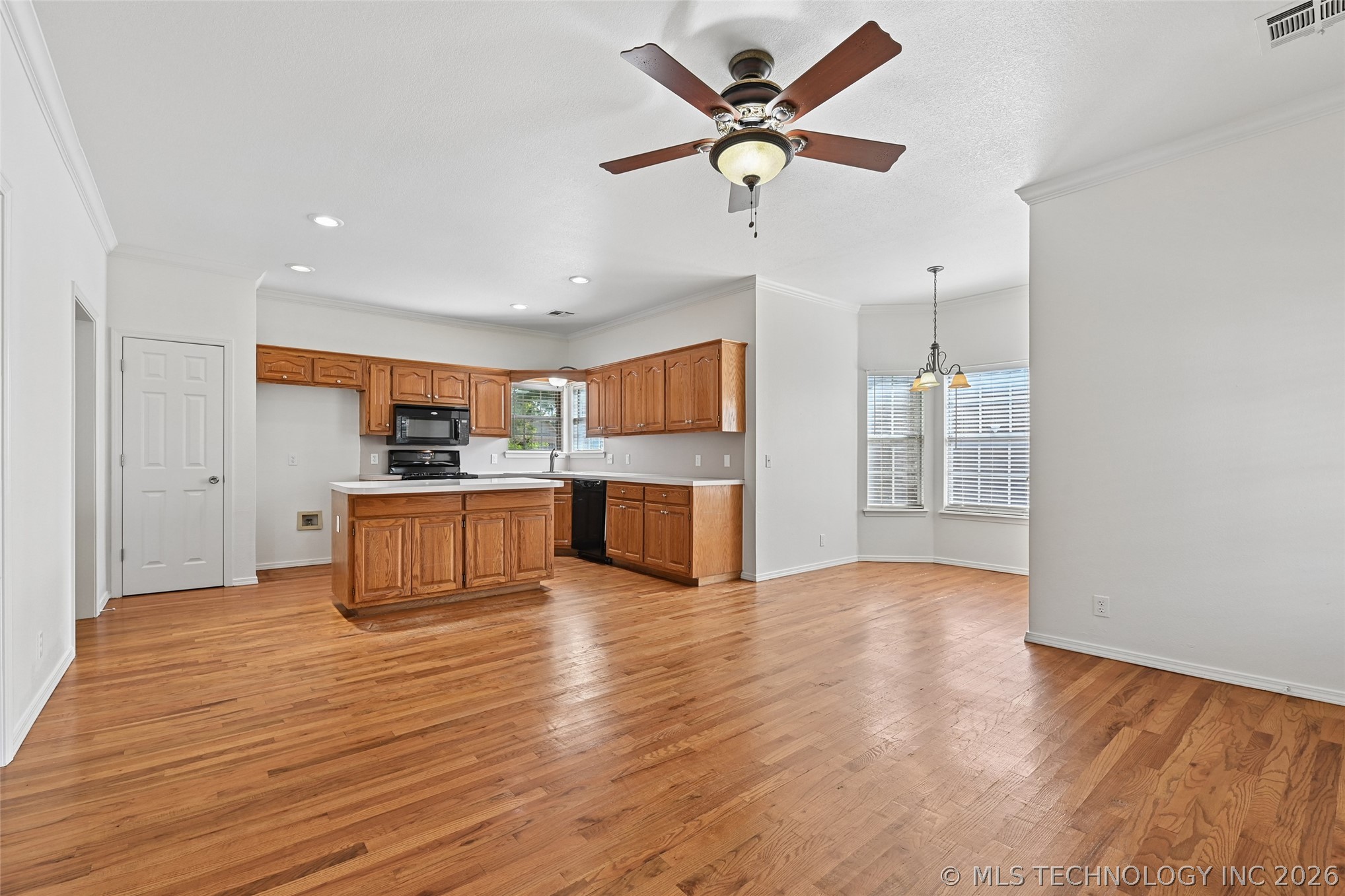 12704 E 78th Street North