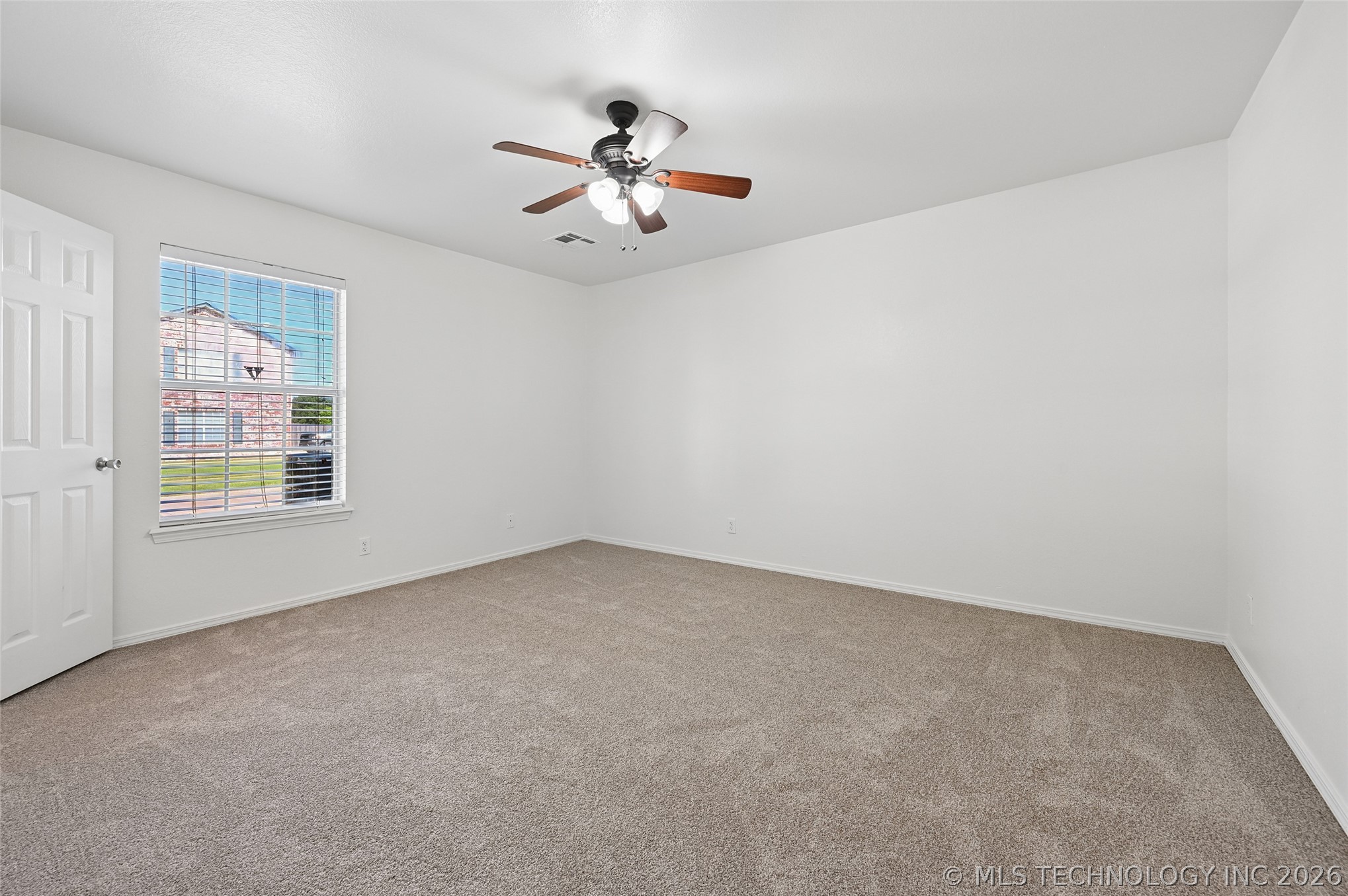 12704 E 78th Street North