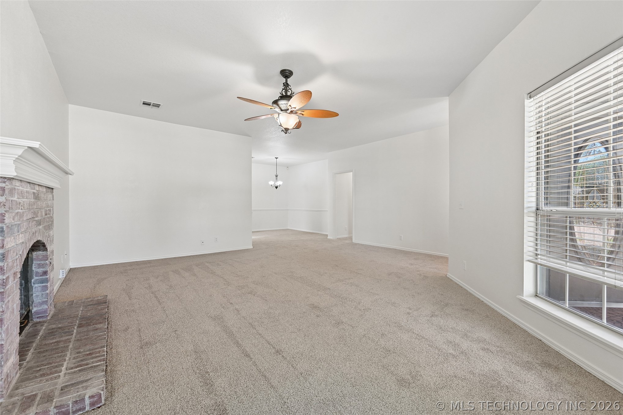 12704 E 78th Street North