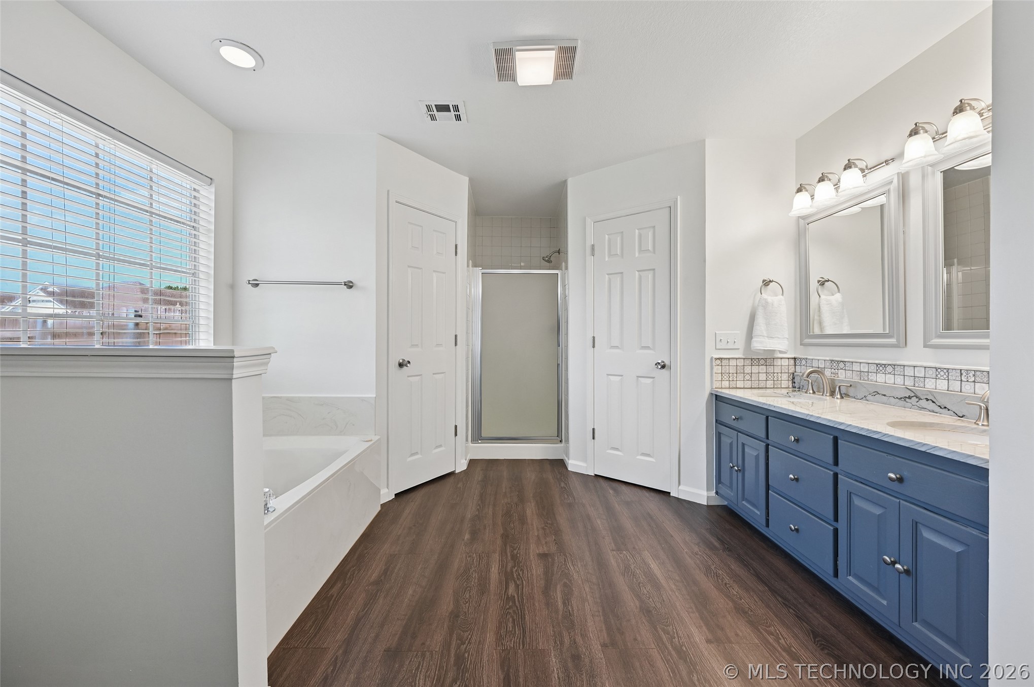 12704 E 78th Street North