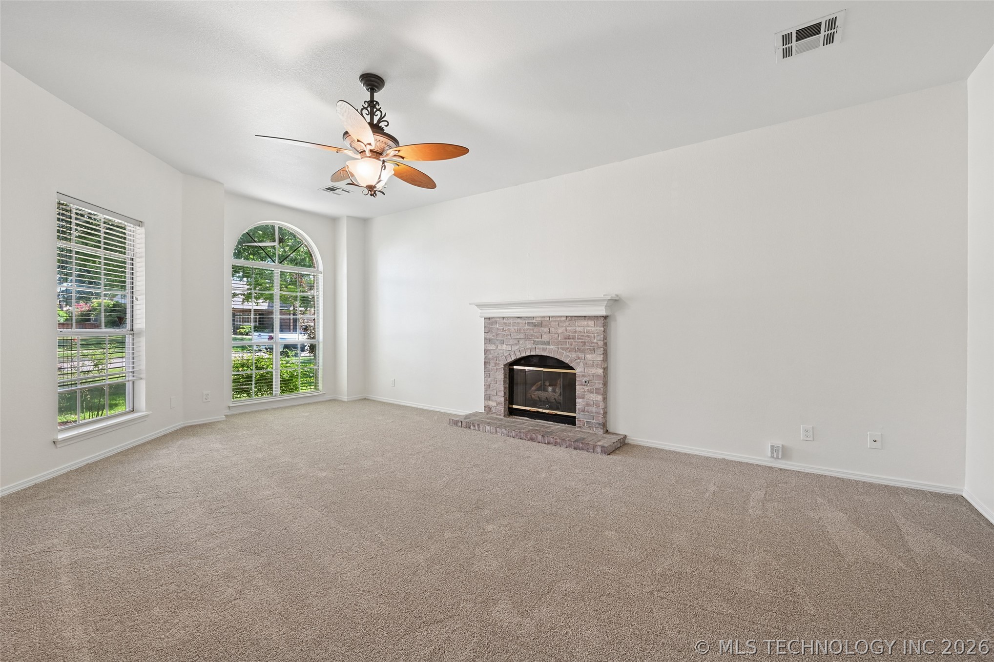 12704 E 78th Street North