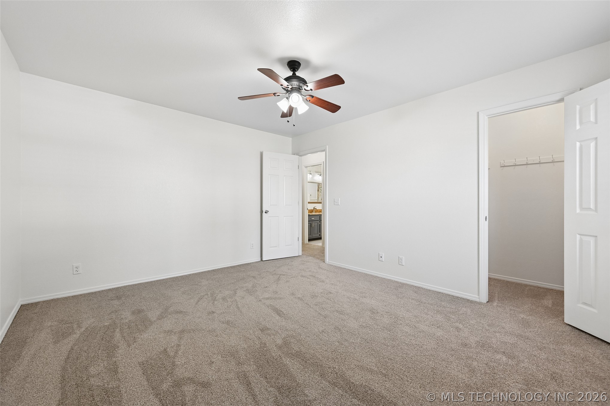 12704 E 78th Street North