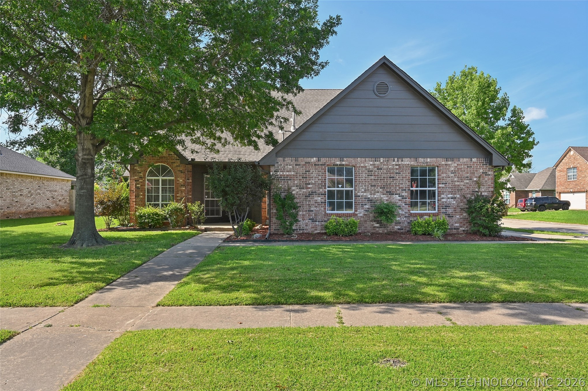 12704 E 78th Street North