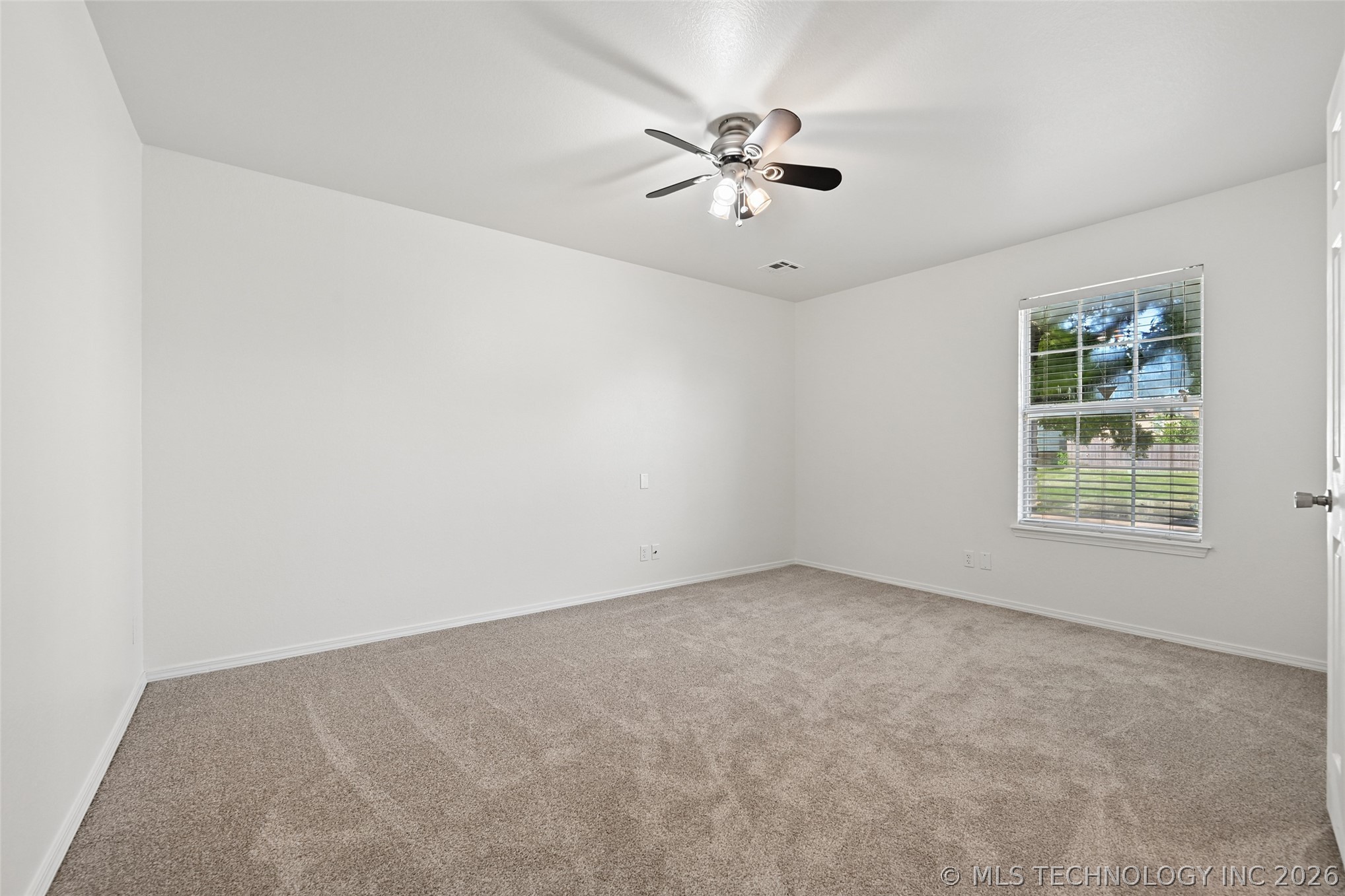 12704 E 78th Street North