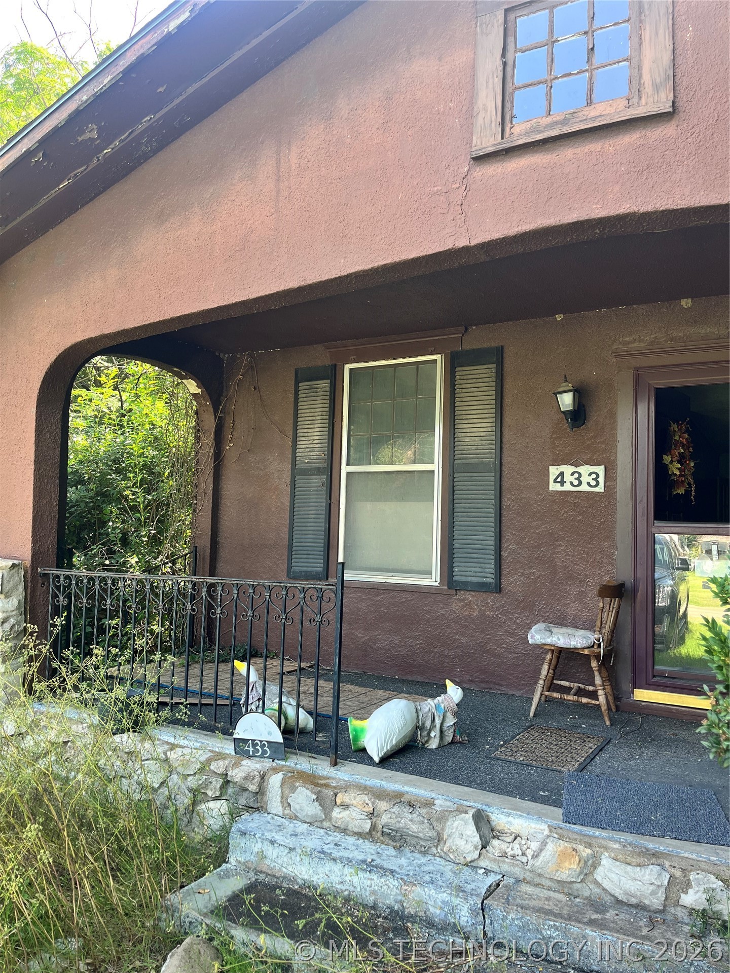 433 S Pecan Street