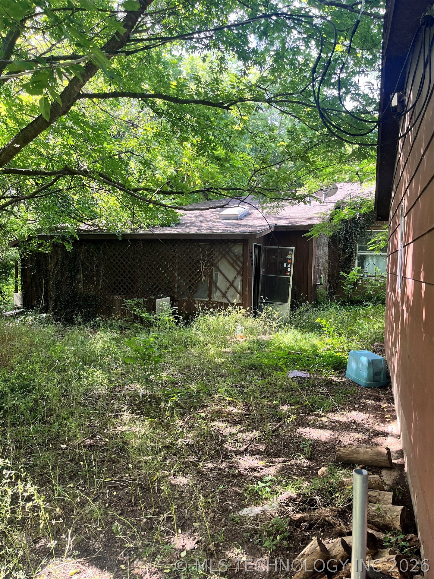433 S Pecan Street