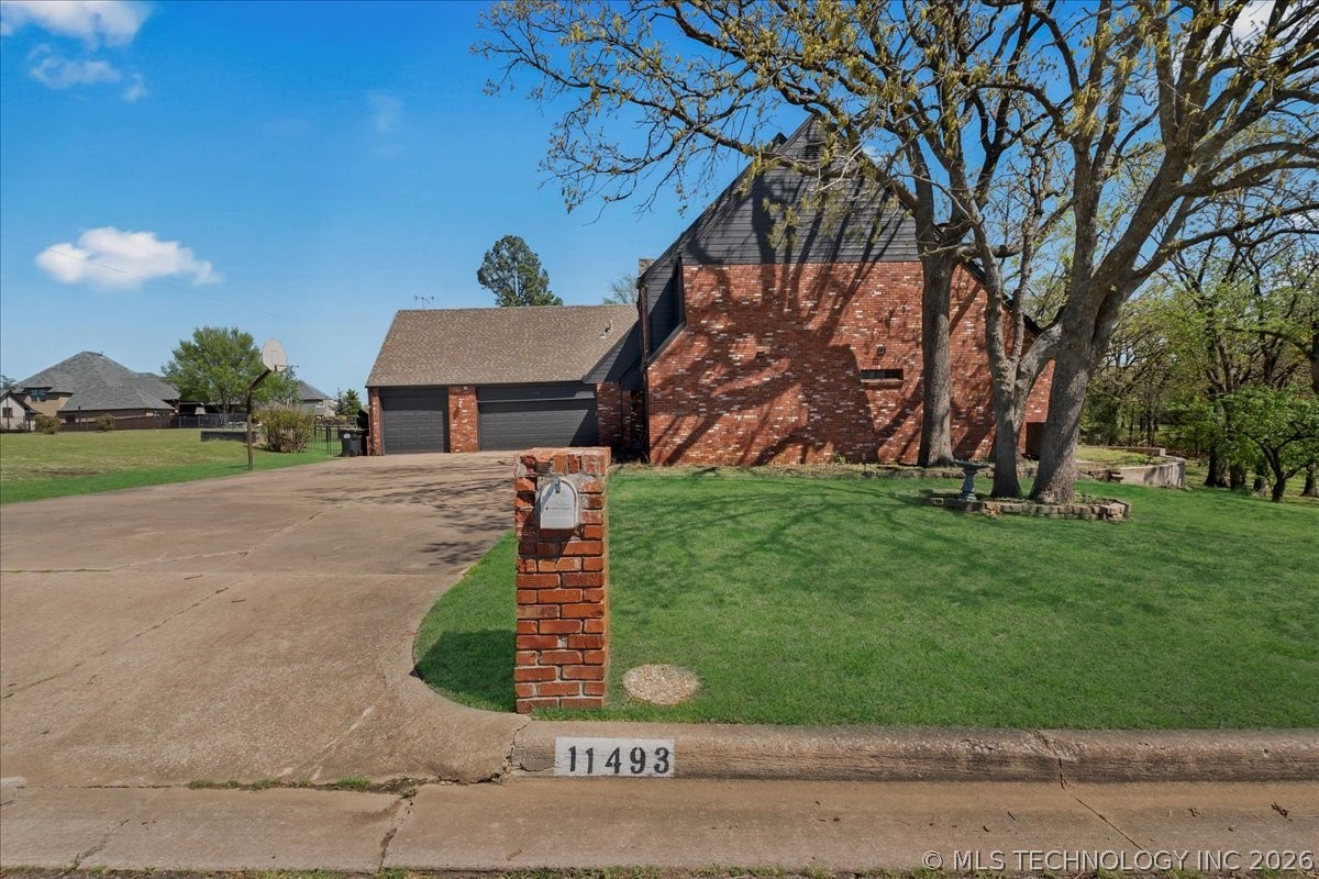 11493 S 4th Street