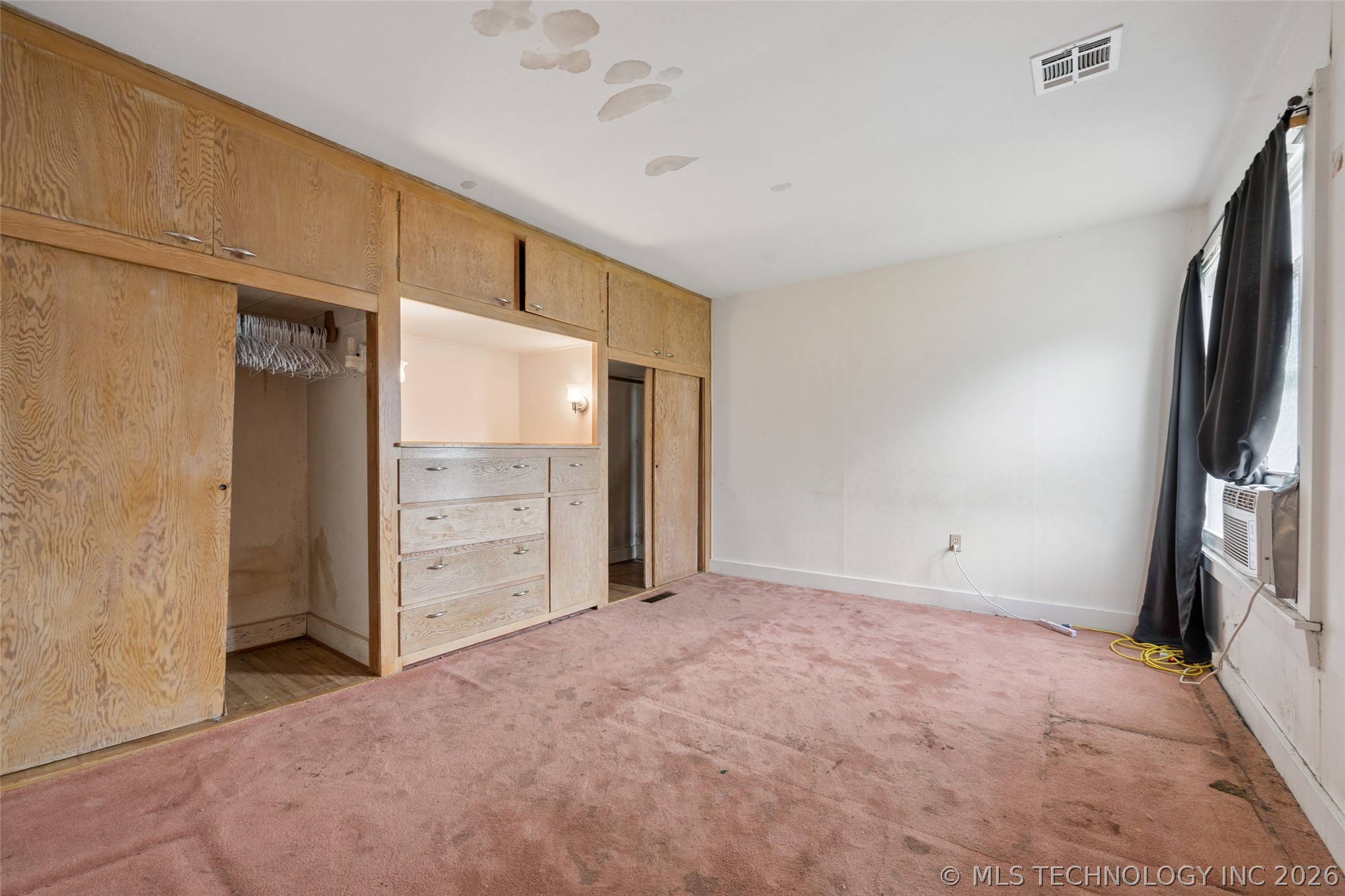 611 W 6th Street