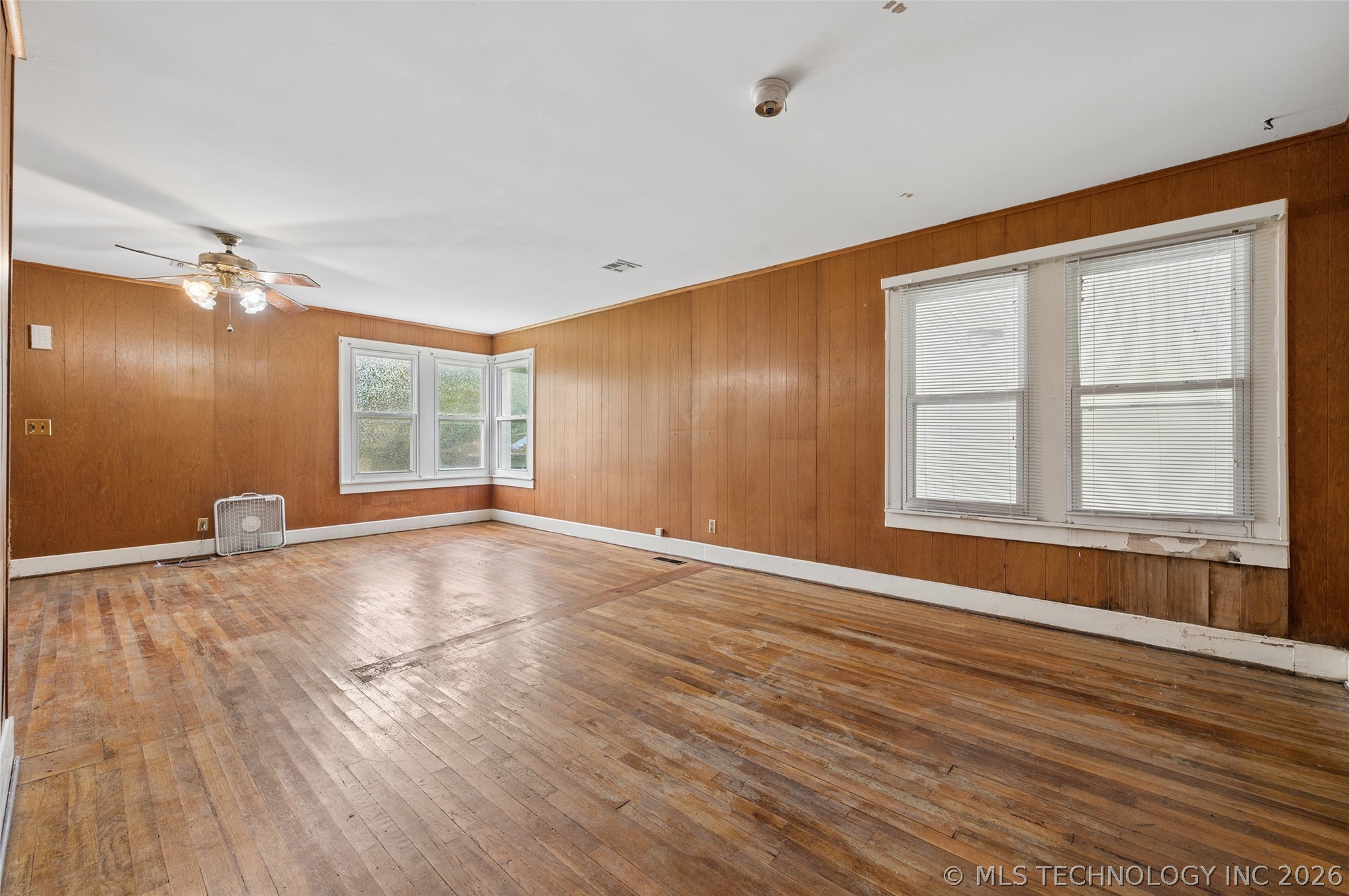 611 W 6th Street