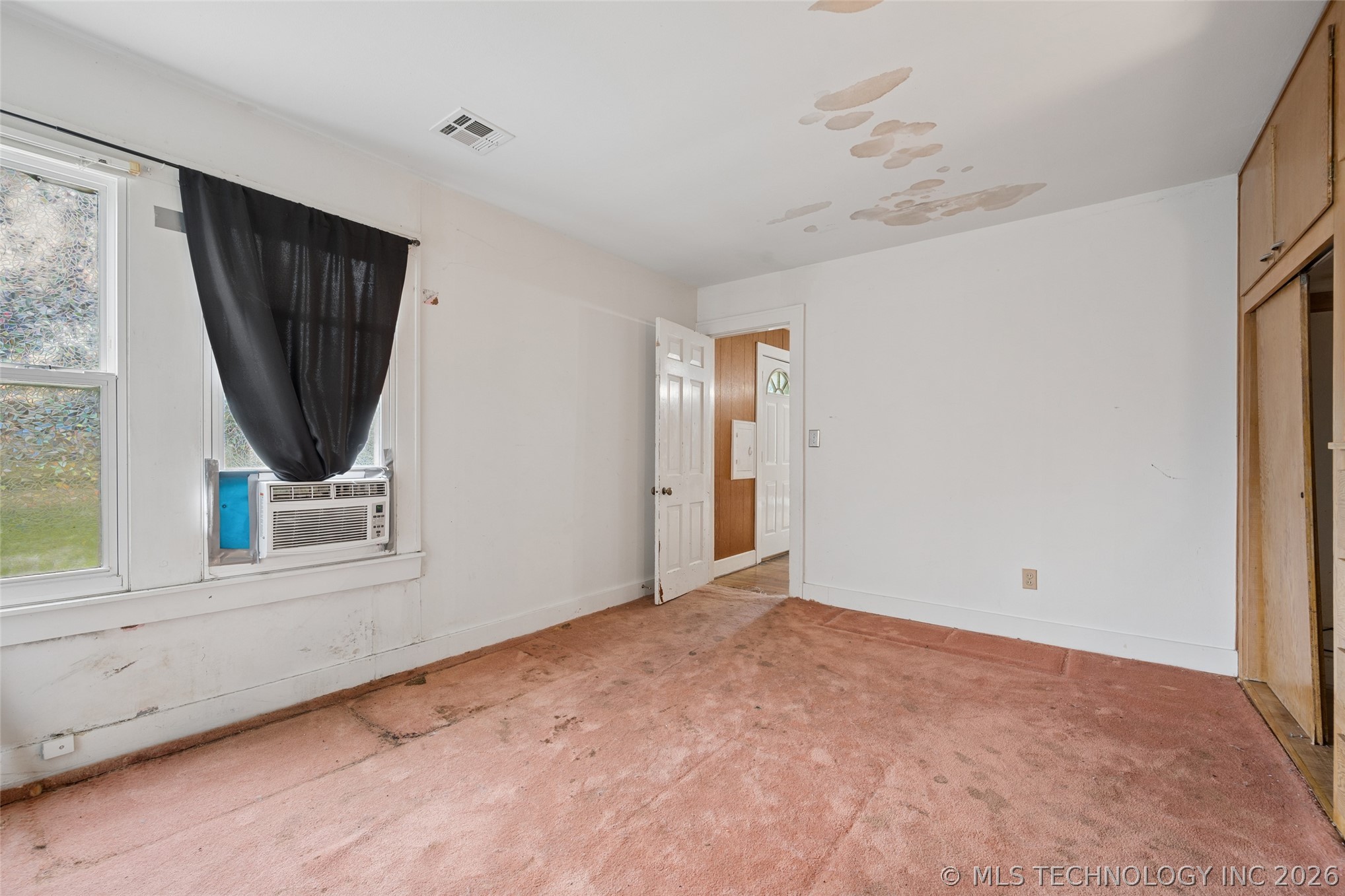 611 W 6th Street