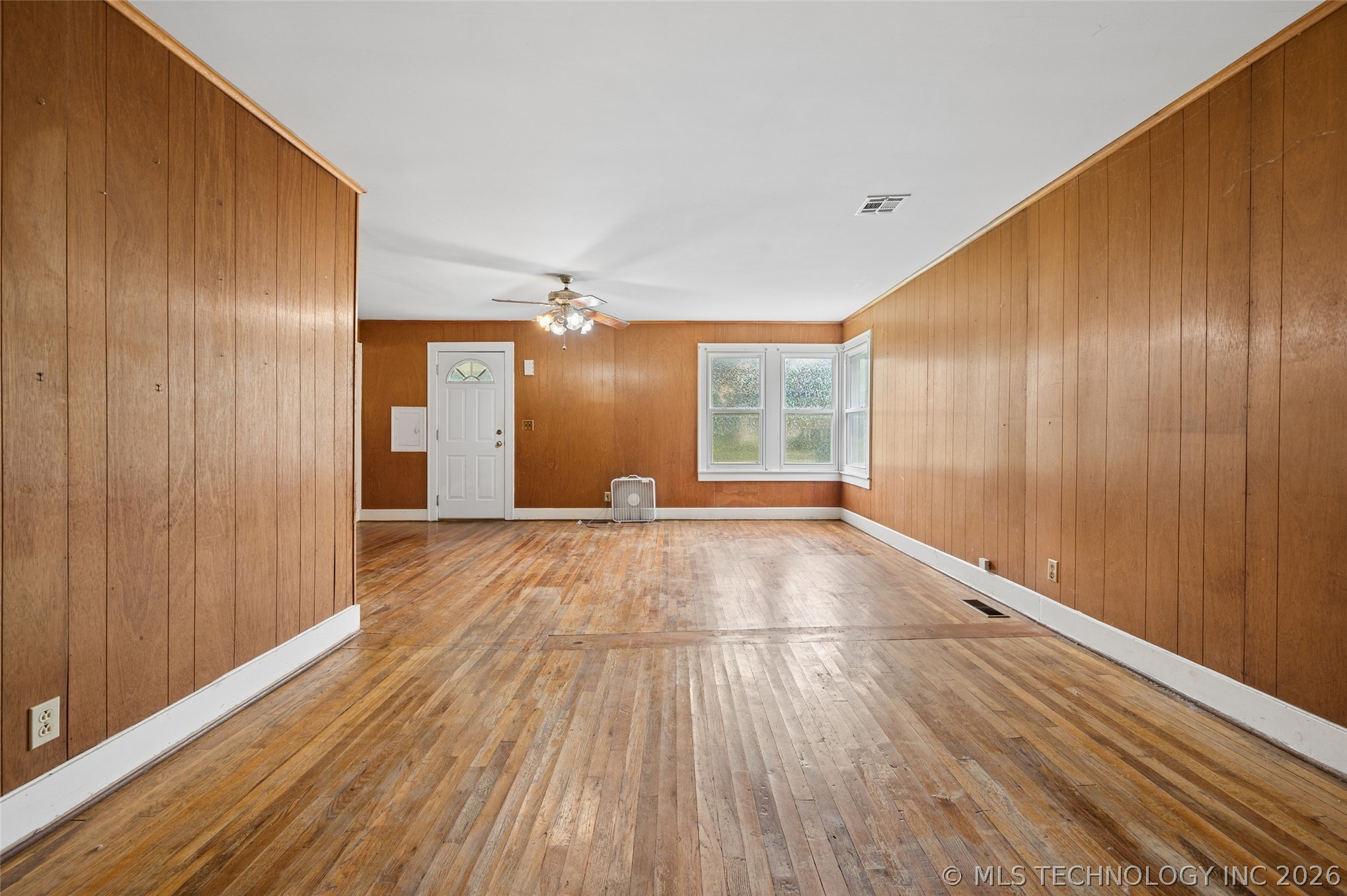 611 W 6th Street