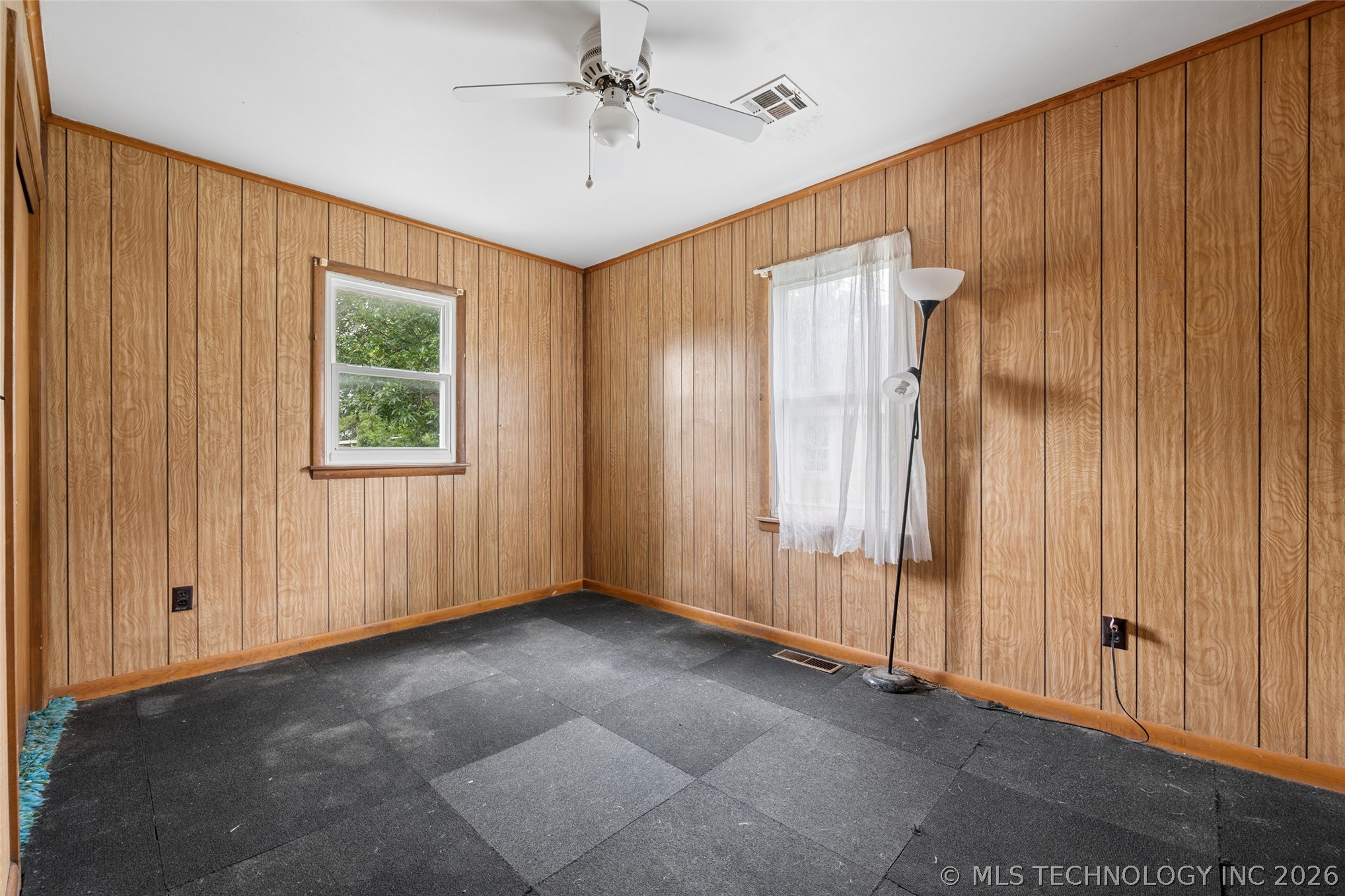 611 W 6th Street