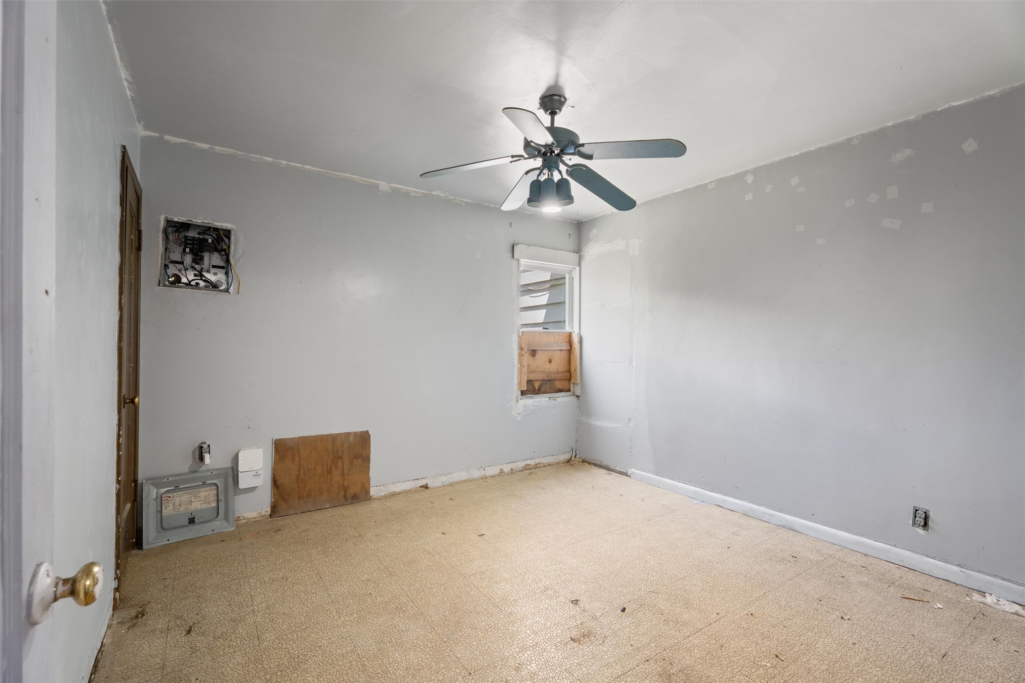 313 N Santa Fe Avenue