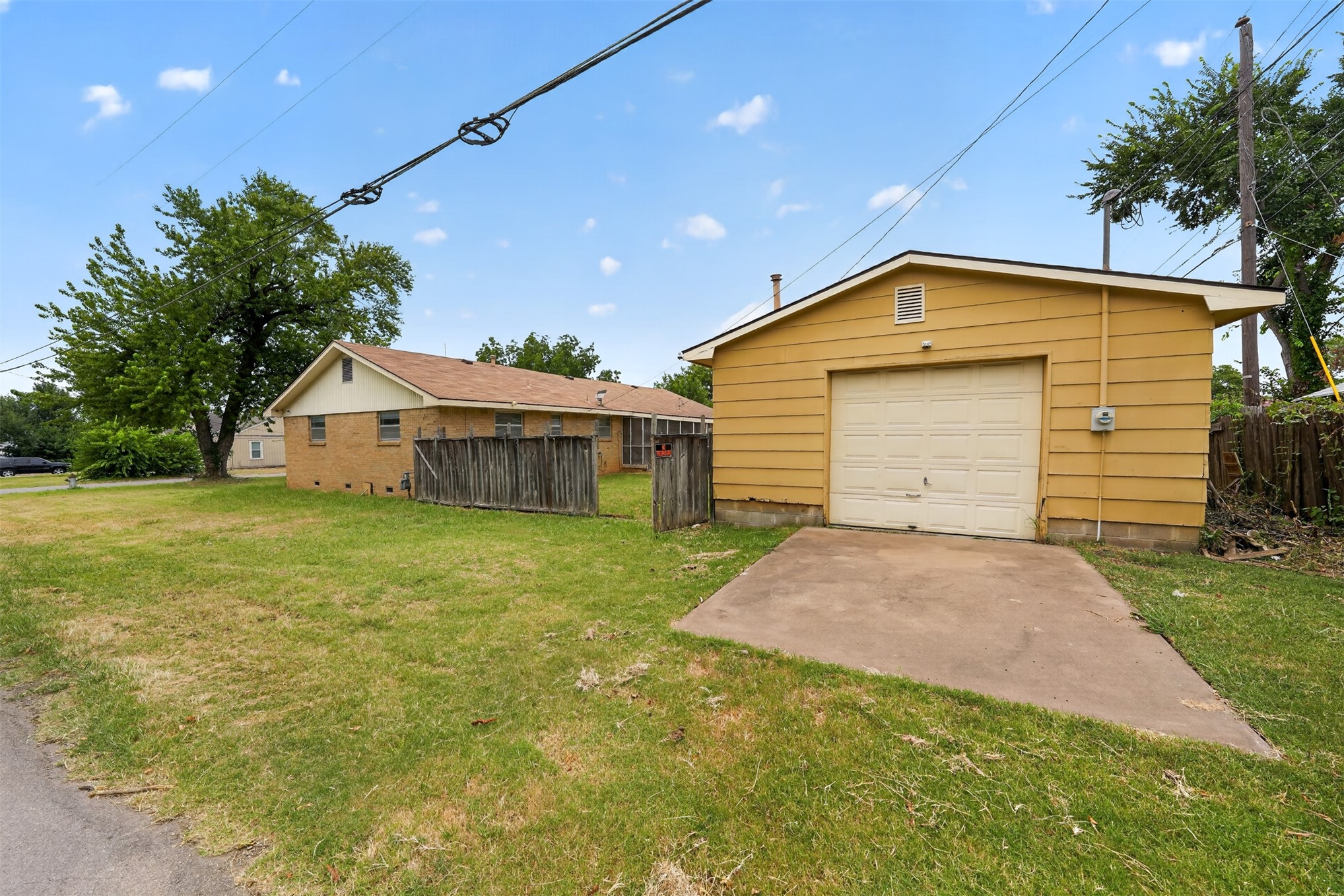 202 Bradley Place