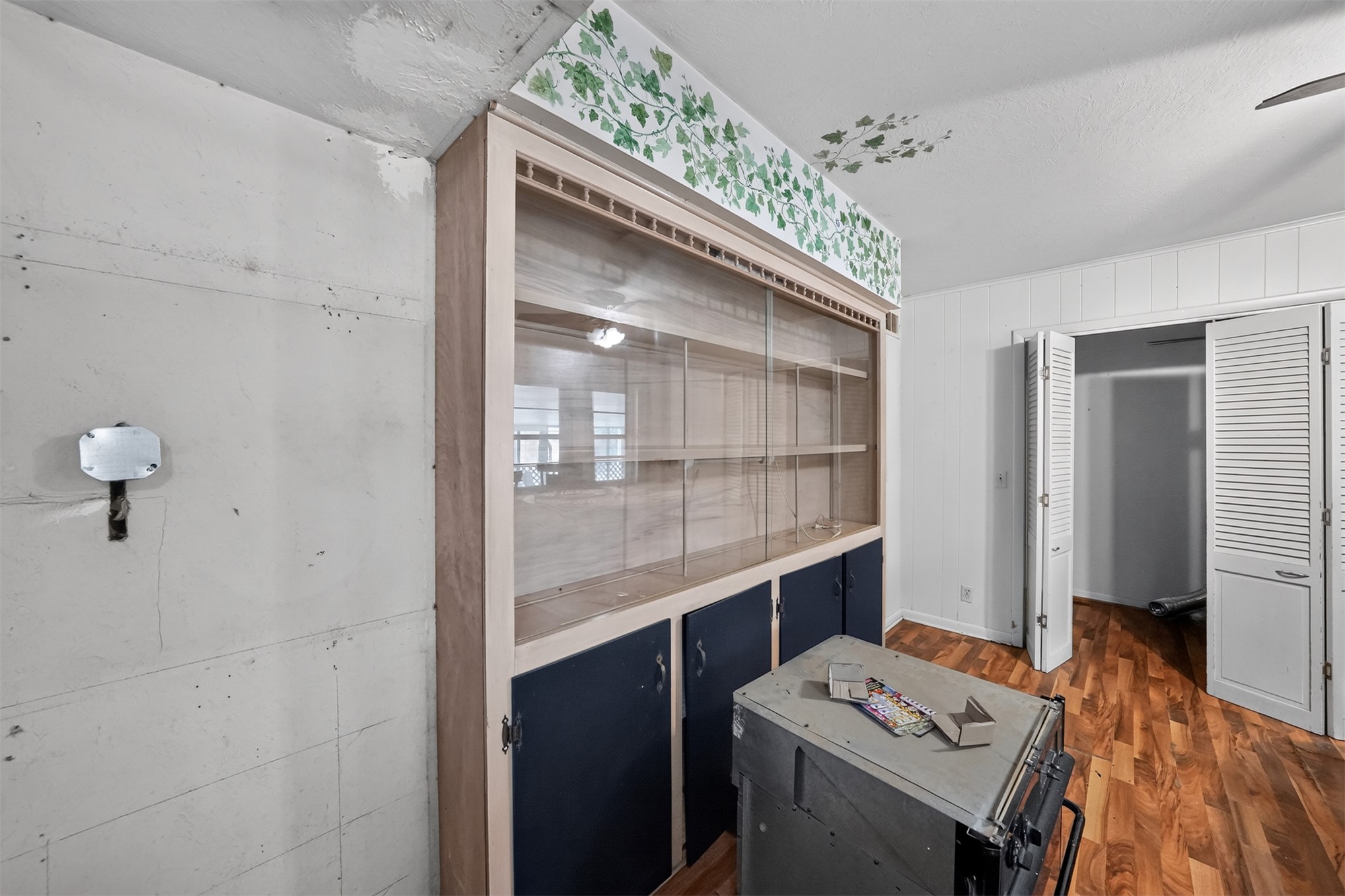 202 Bradley Place
