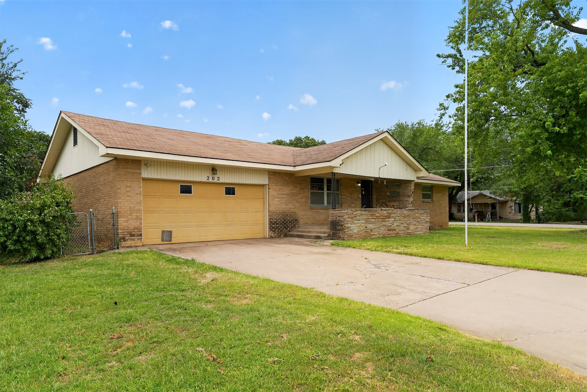 202 Bradley Place