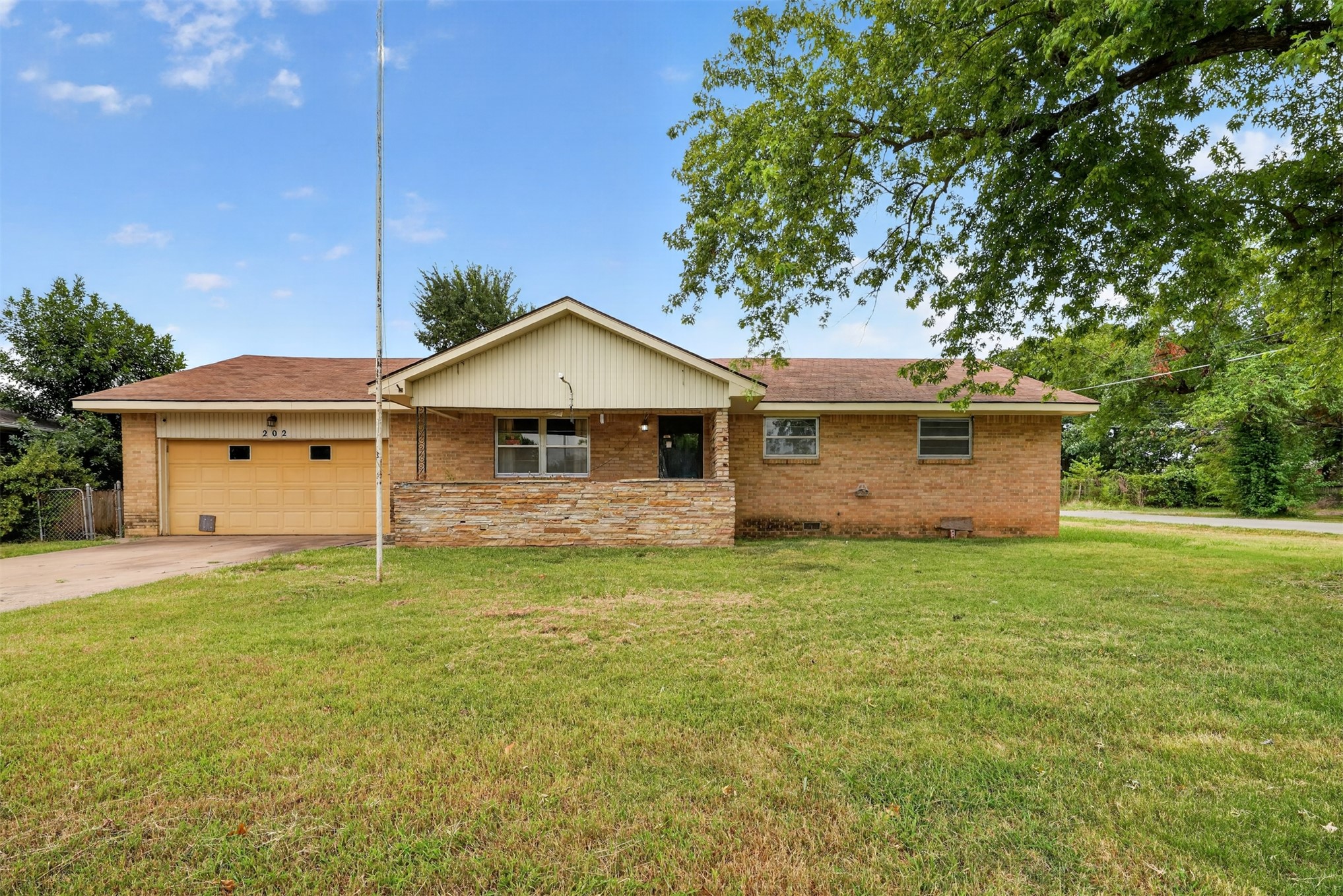 202 Bradley Place