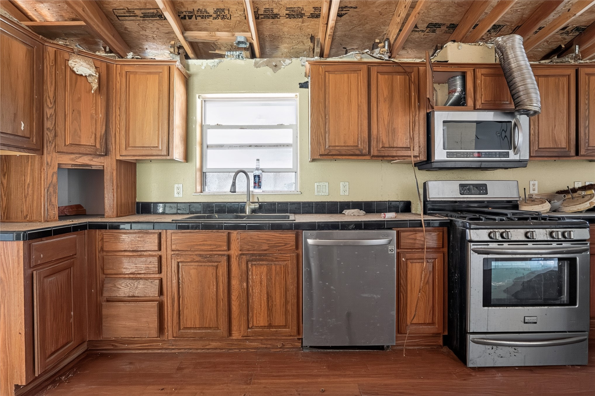 22923 N County Road 3280