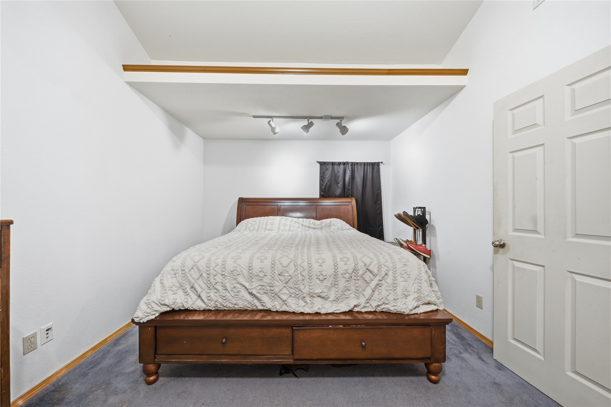 211 N Cedar Street
