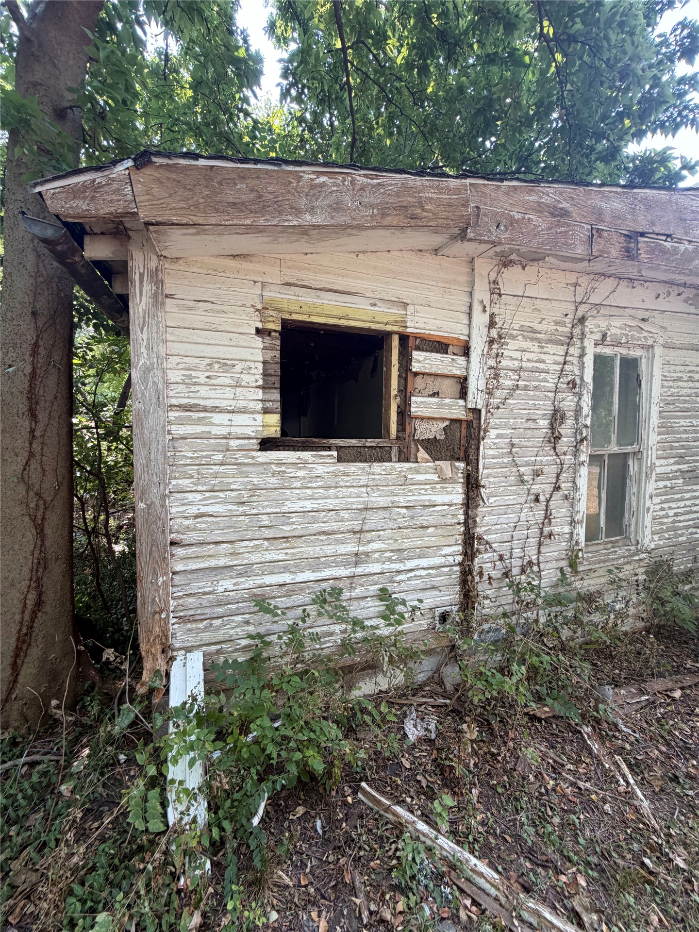312 N Katy Avenue