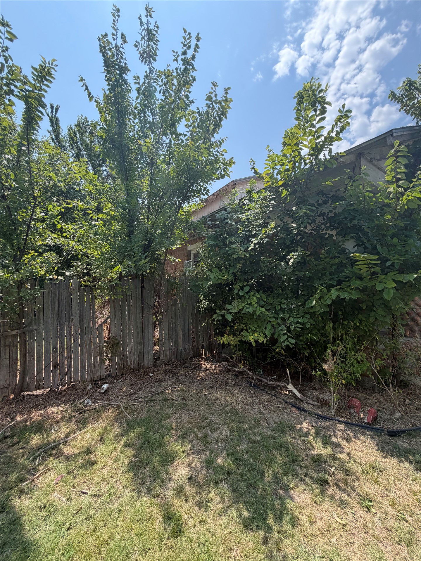 320 W 4th Street