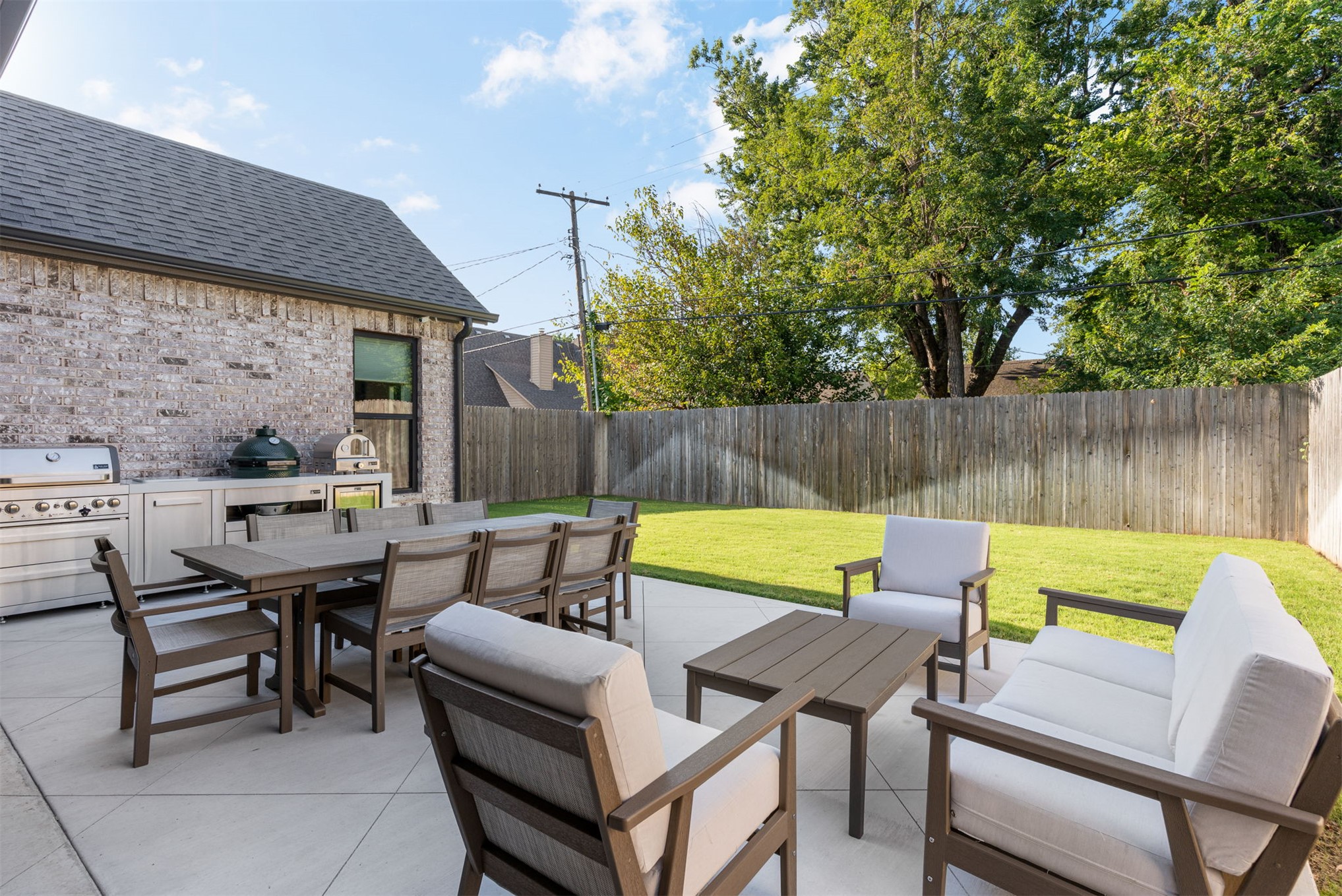 1119 N 36th Place