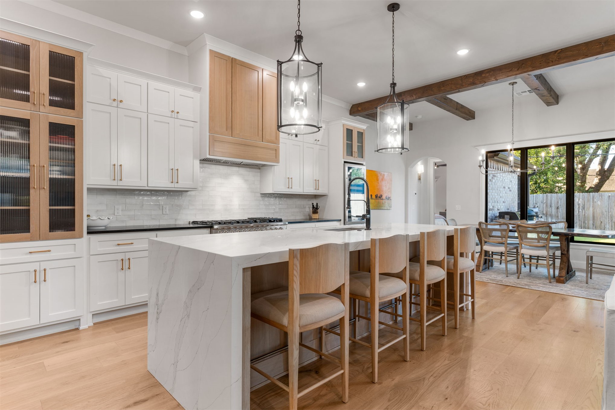 1119 N 36th Place