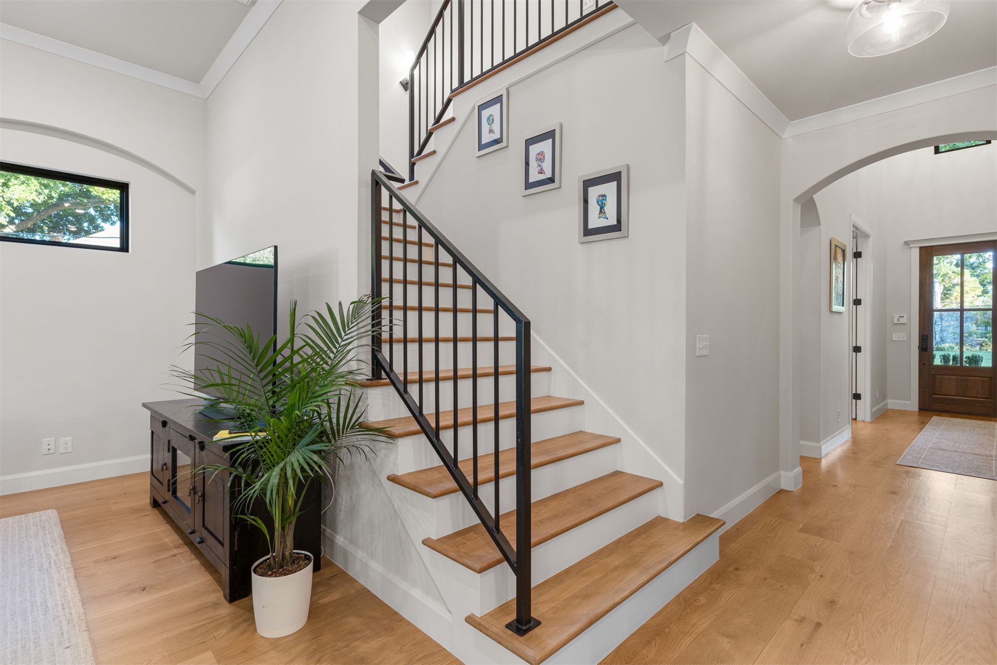 1119 N 36th Place