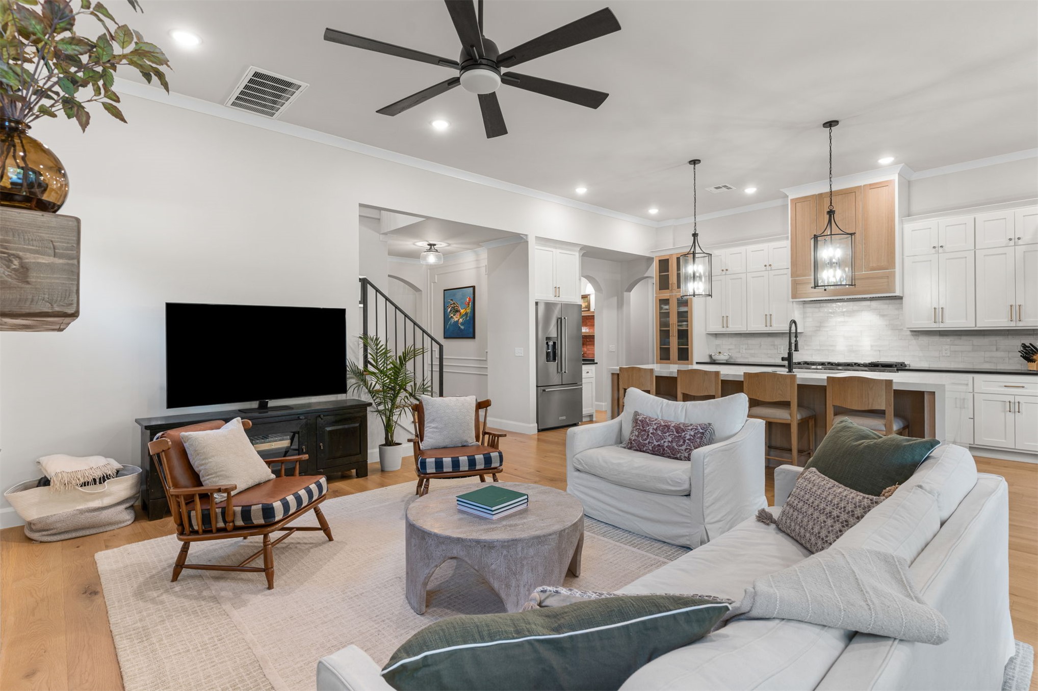 1119 N 36th Place