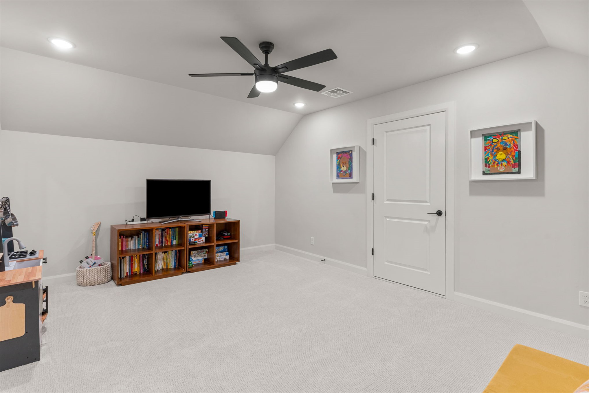 1119 N 36th Place