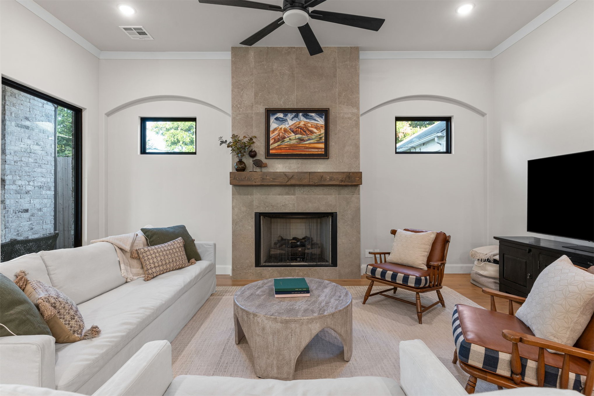 1119 N 36th Place