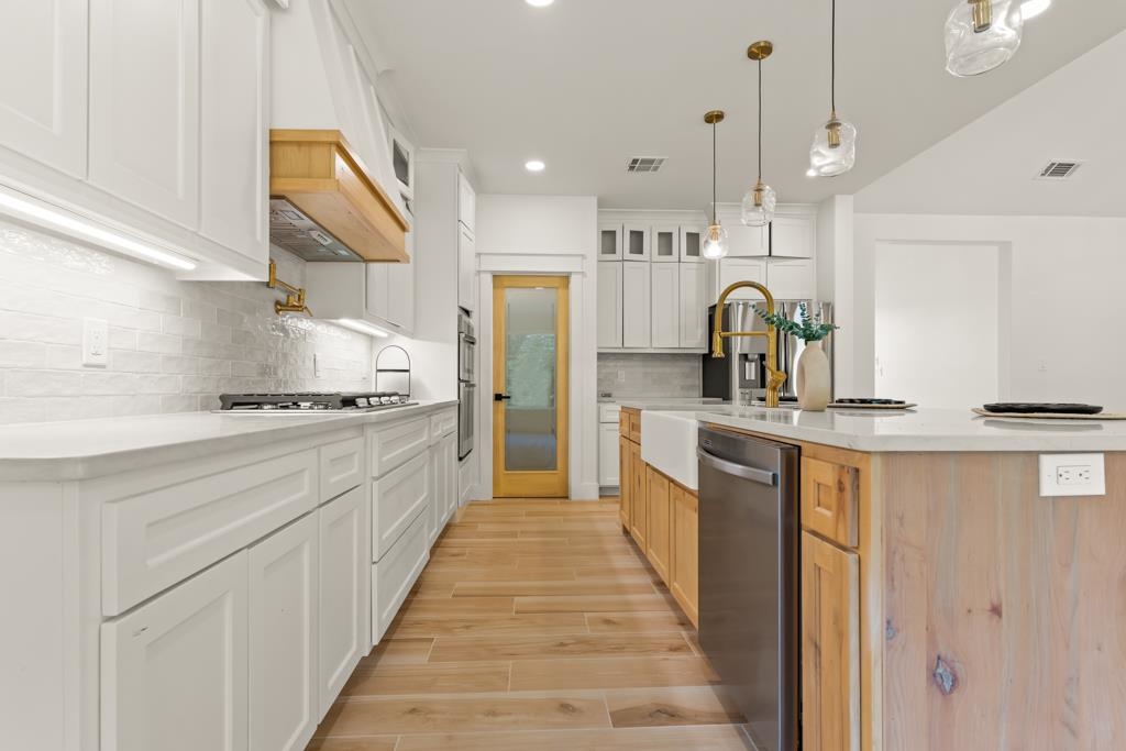 115 Cottonwood Circle