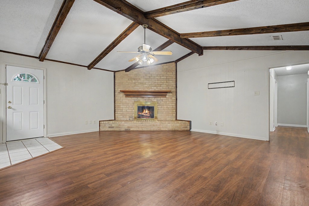 2104 Wainwright Court