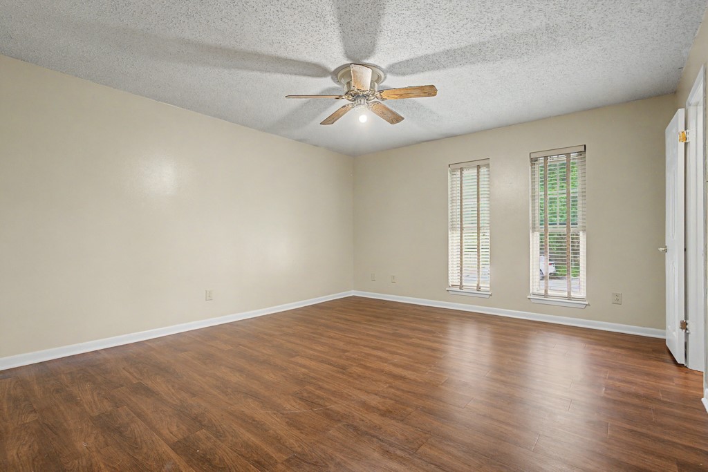 2104 Wainwright Court
