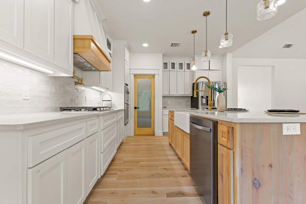 115 Cottonwood Circle