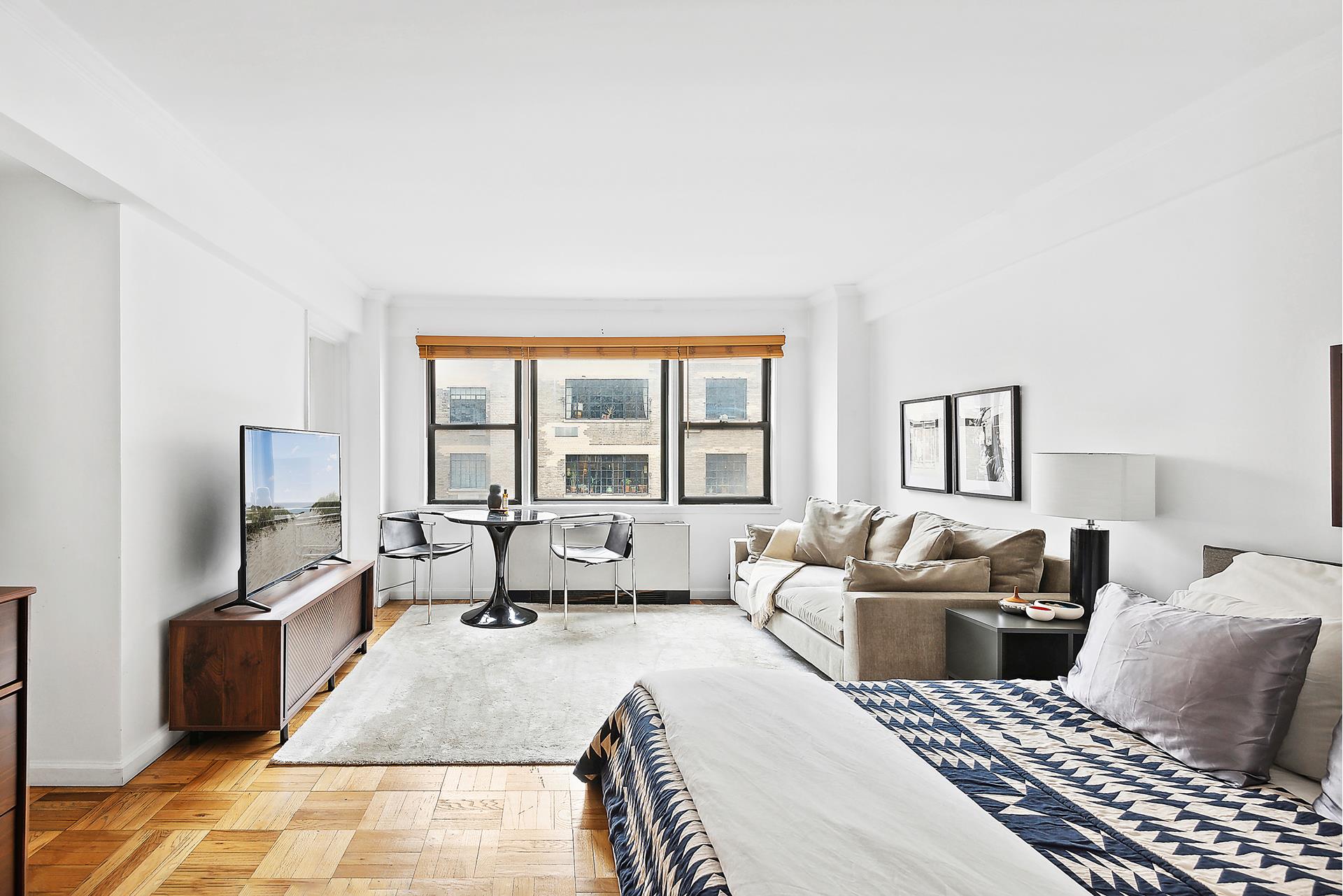 55 E 9TH Street 10L