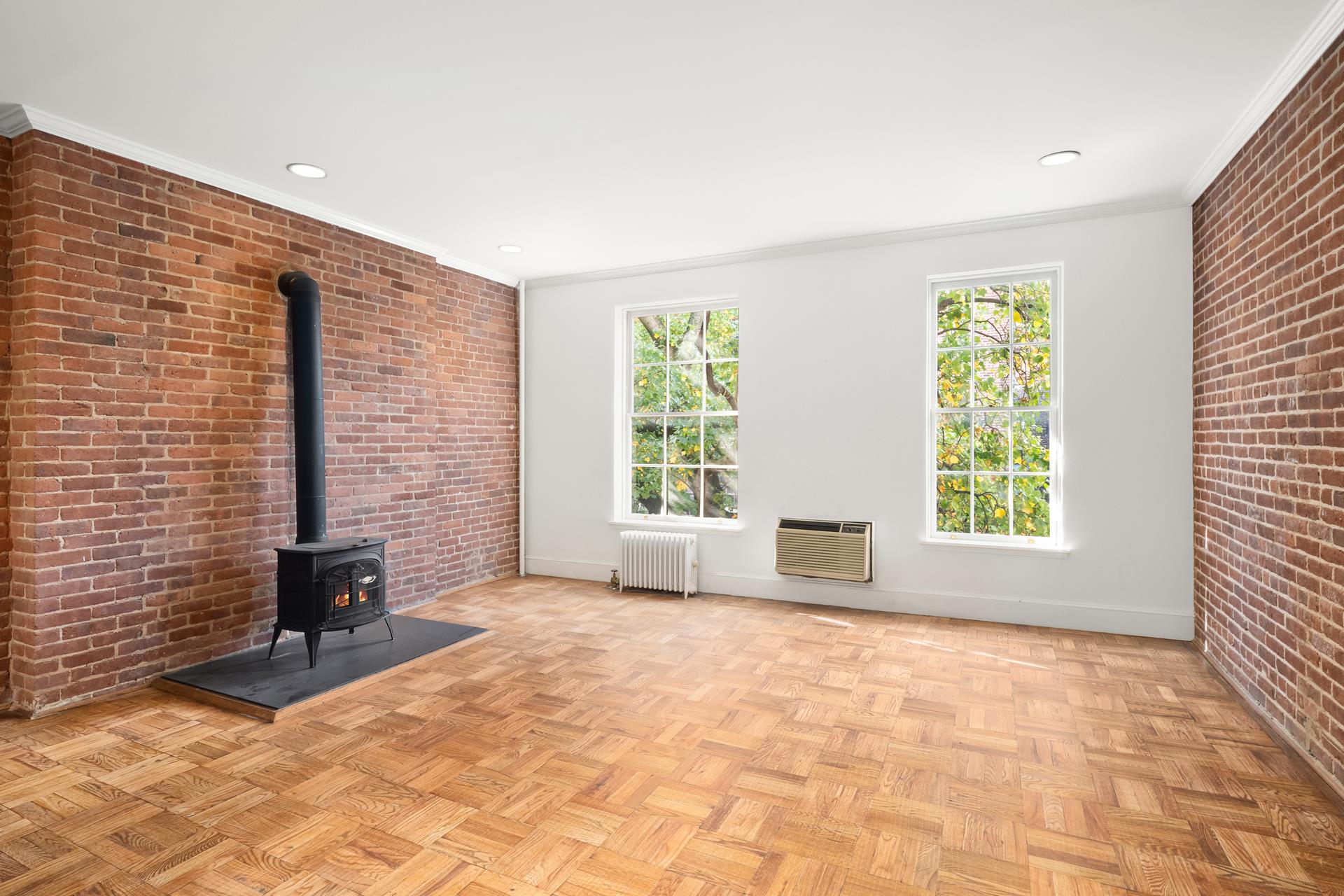 62 W 87TH Street 4R